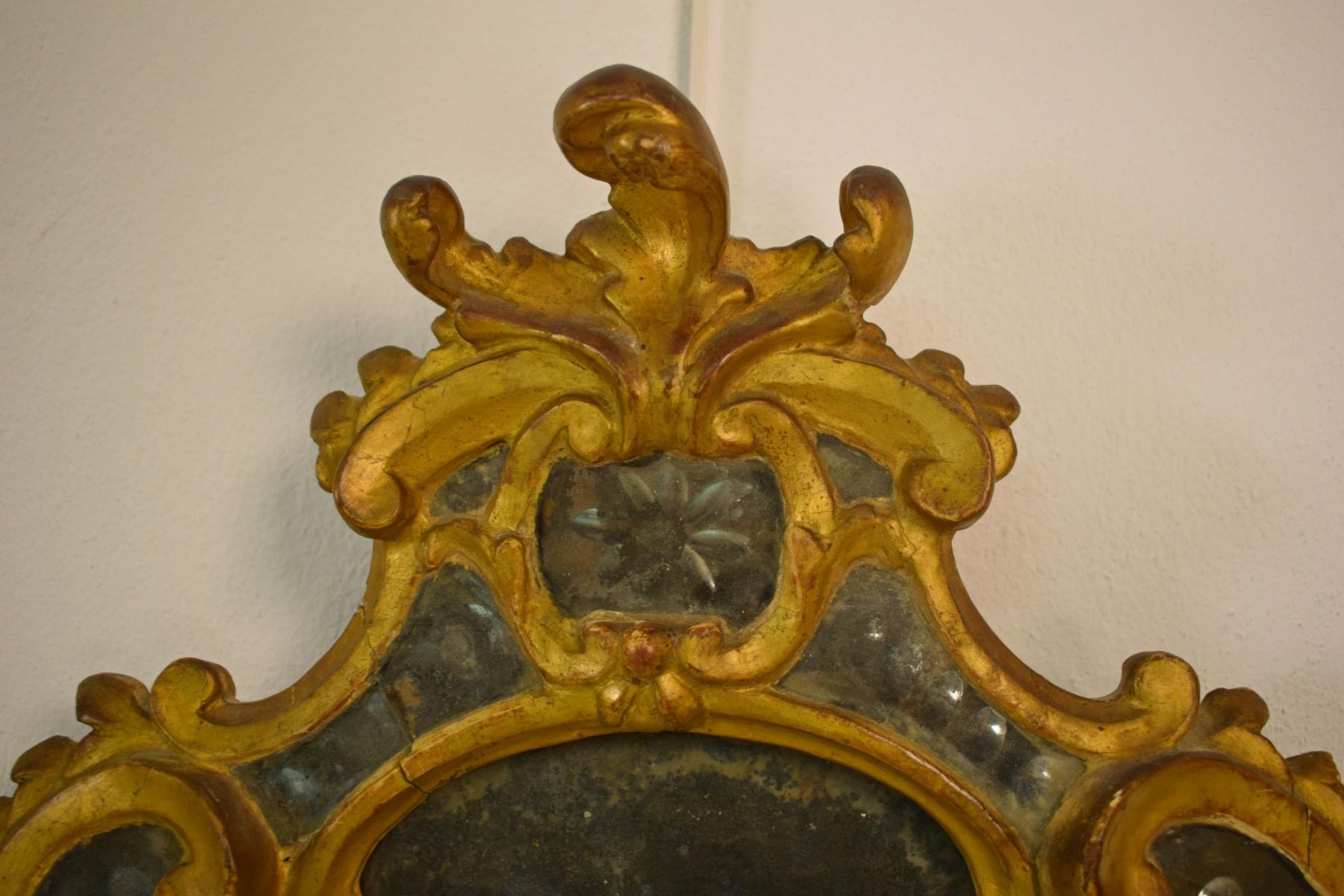 18th Century, Giltwood Pair of Italian Louis XV Candle Wall Sconce with Mirror For Sale 9