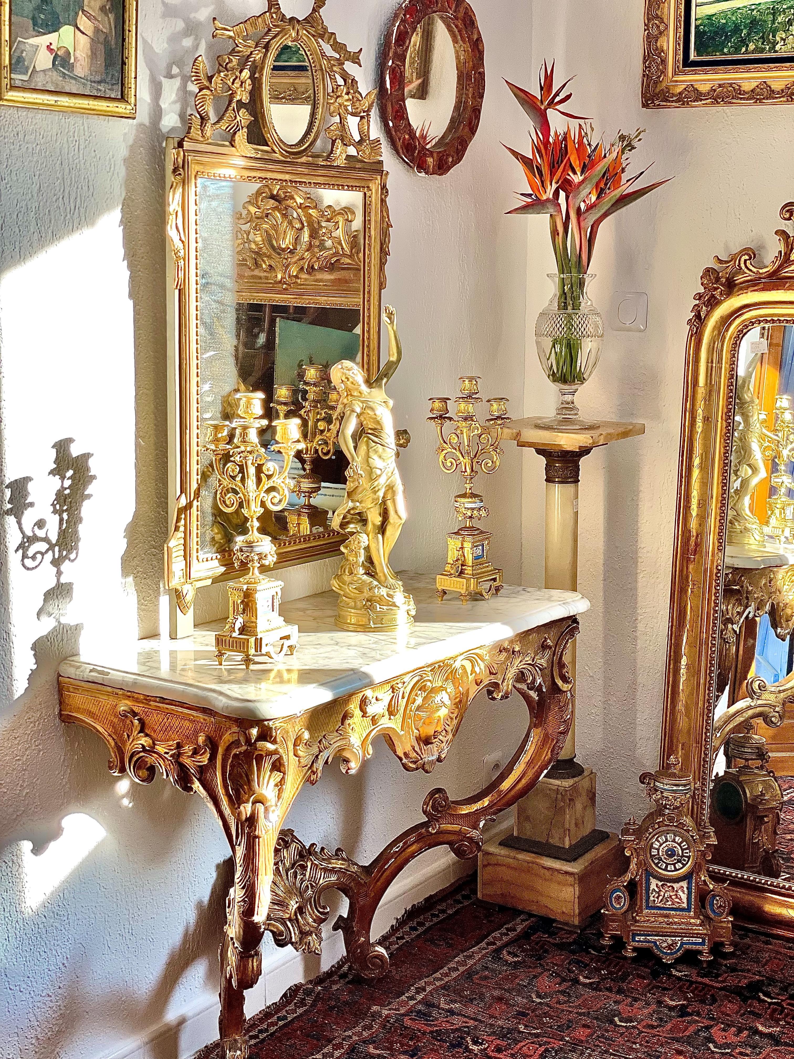 Louis XV 18th Century Giltwood Console Table For Sale