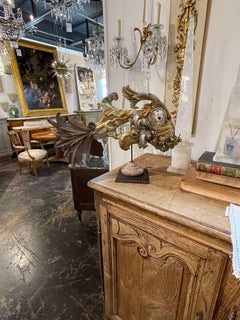 Sculpture de poisson en bois doré du XVIIIe siècle avec éléments
