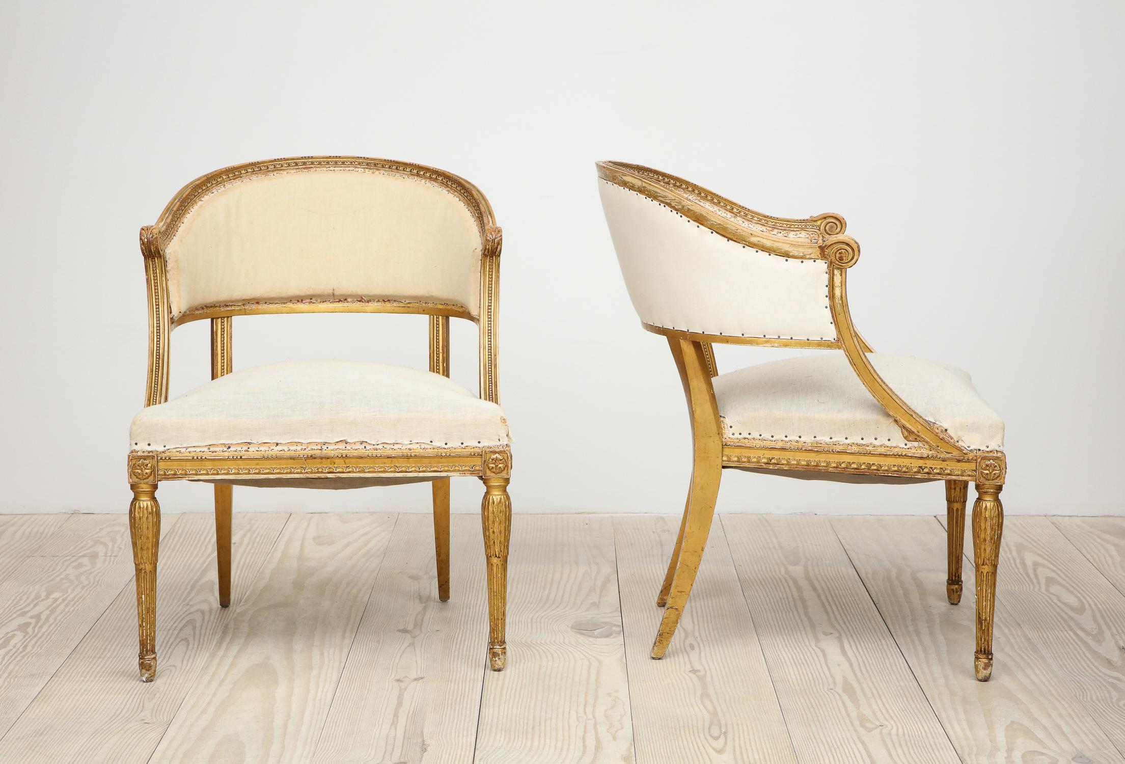 Swedish 18th Century Giltwood Gustavian Bucket Chairs, Set of 4, Sweden, Circa 1790-1800 For Sale