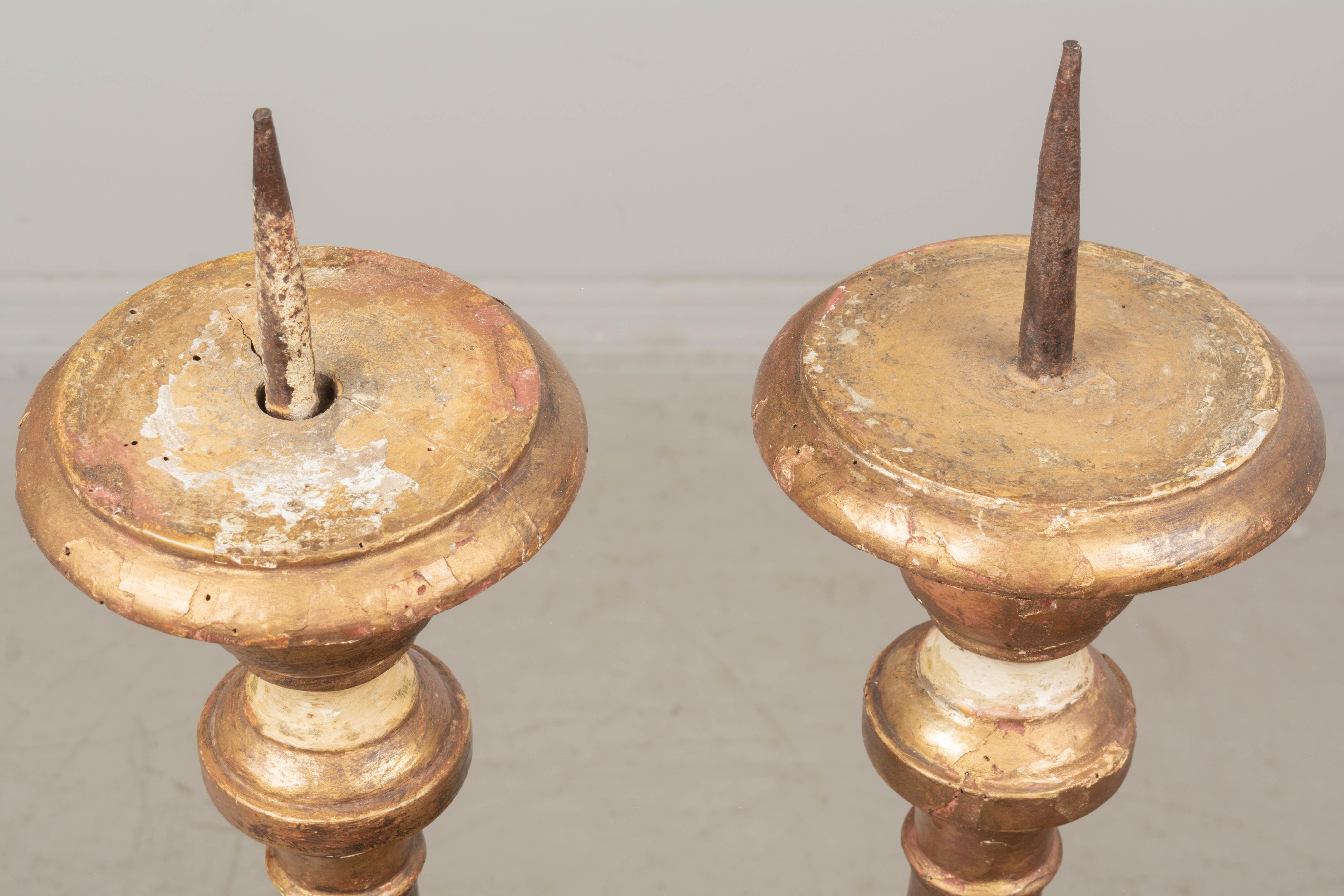 18th Century Giltwood Italian Candlesticks Pair For Sale 6