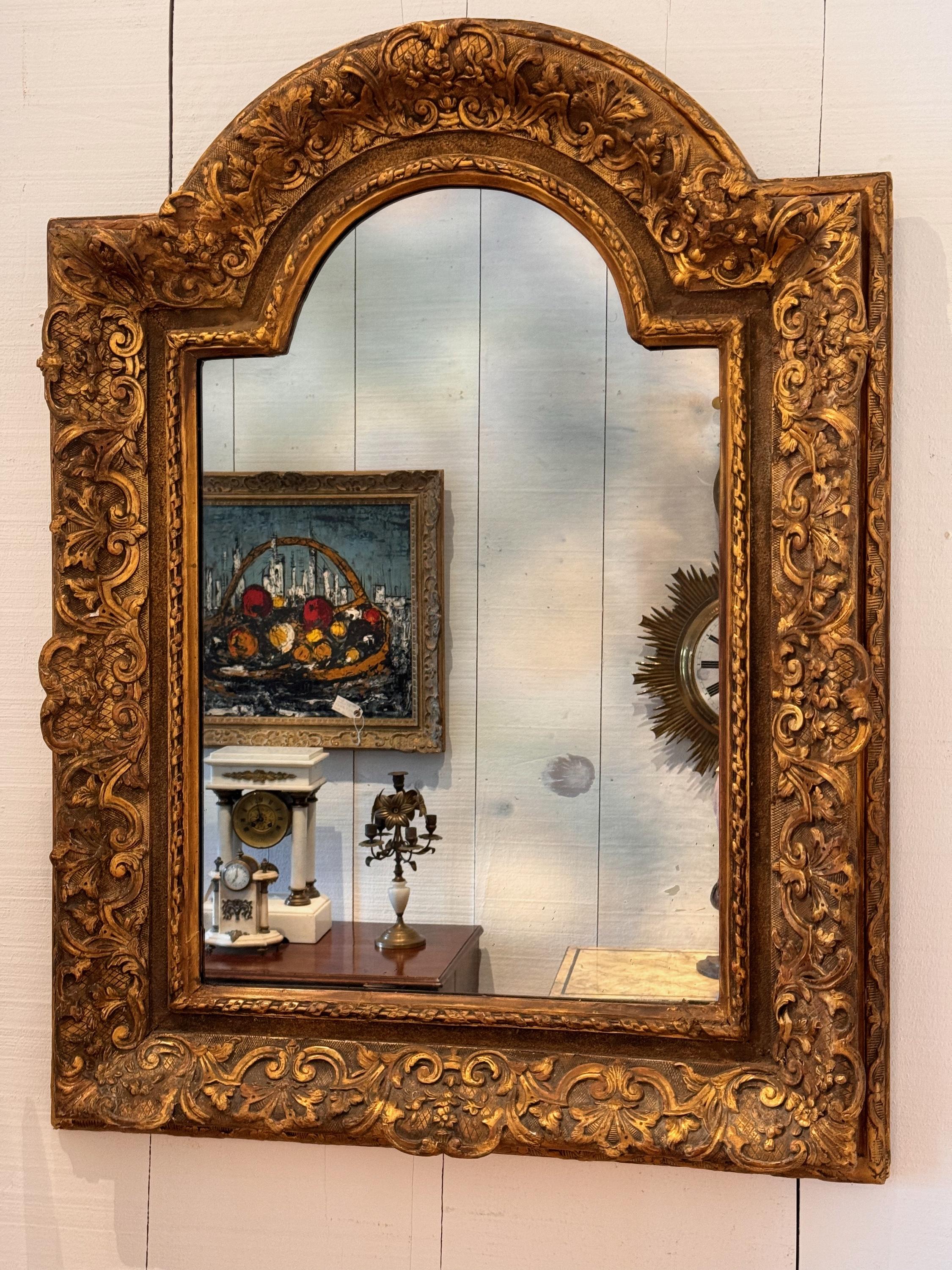 French 18th Century Giltwood Mirror For Sale
