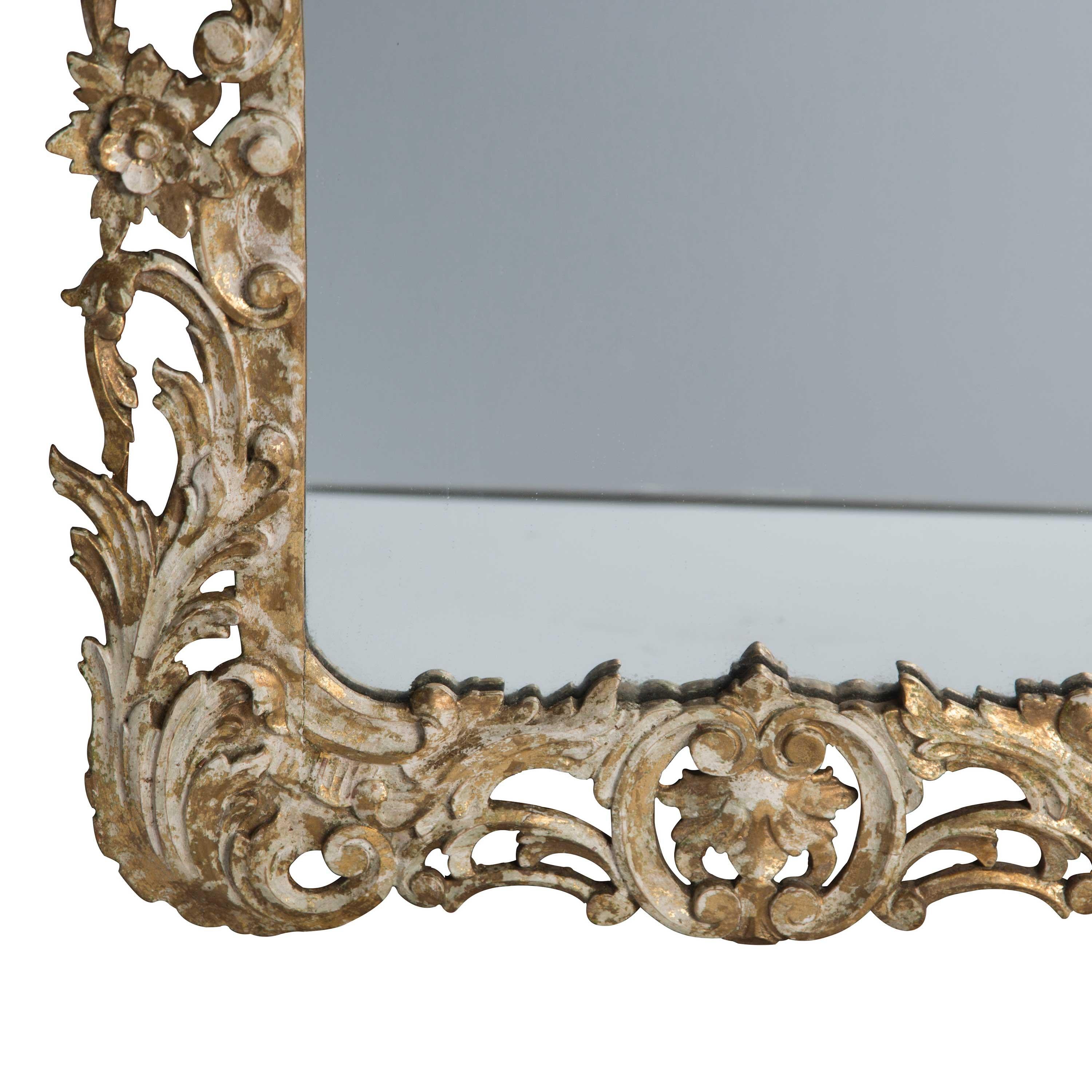 18th Century Giltwood Mirror In Good Condition In Gloucestershire, GB
