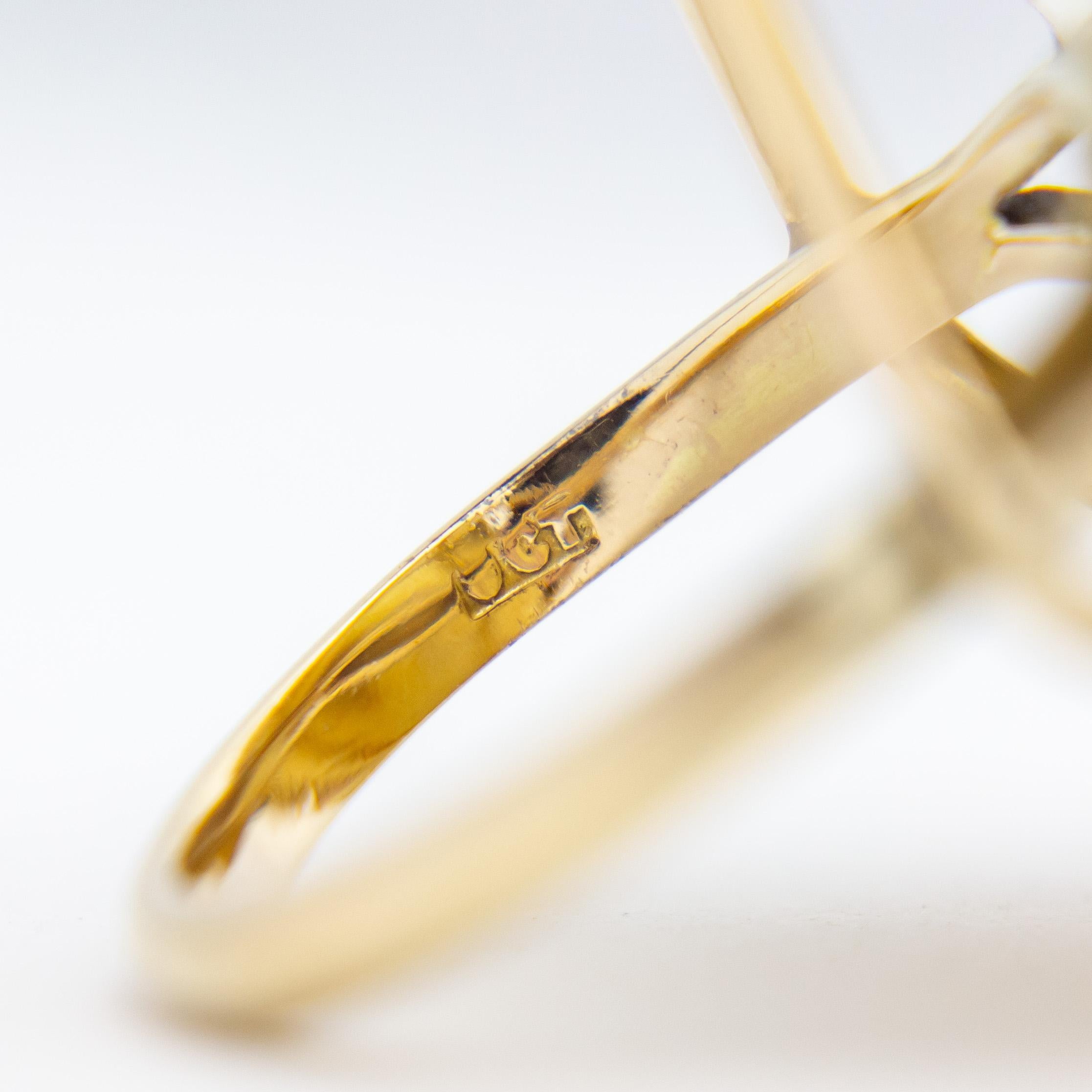 18th Century Glass Intaglio & 9 Karat Yellow Gold Ring For Sale 2