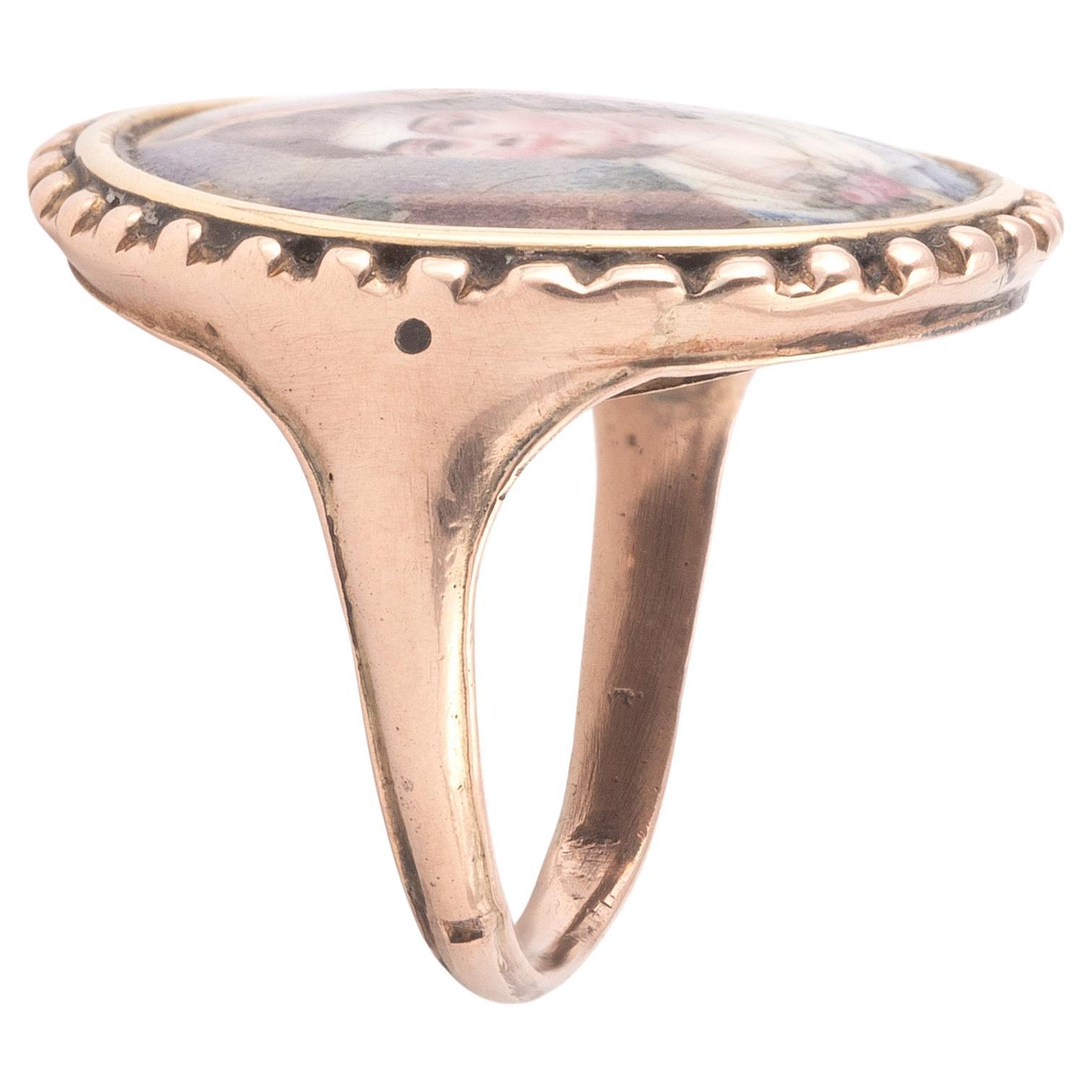 18th Century Gold Portrait Miniature Ring A Lady Painted Enamel In Excellent Condition For Sale In Firenze, IT