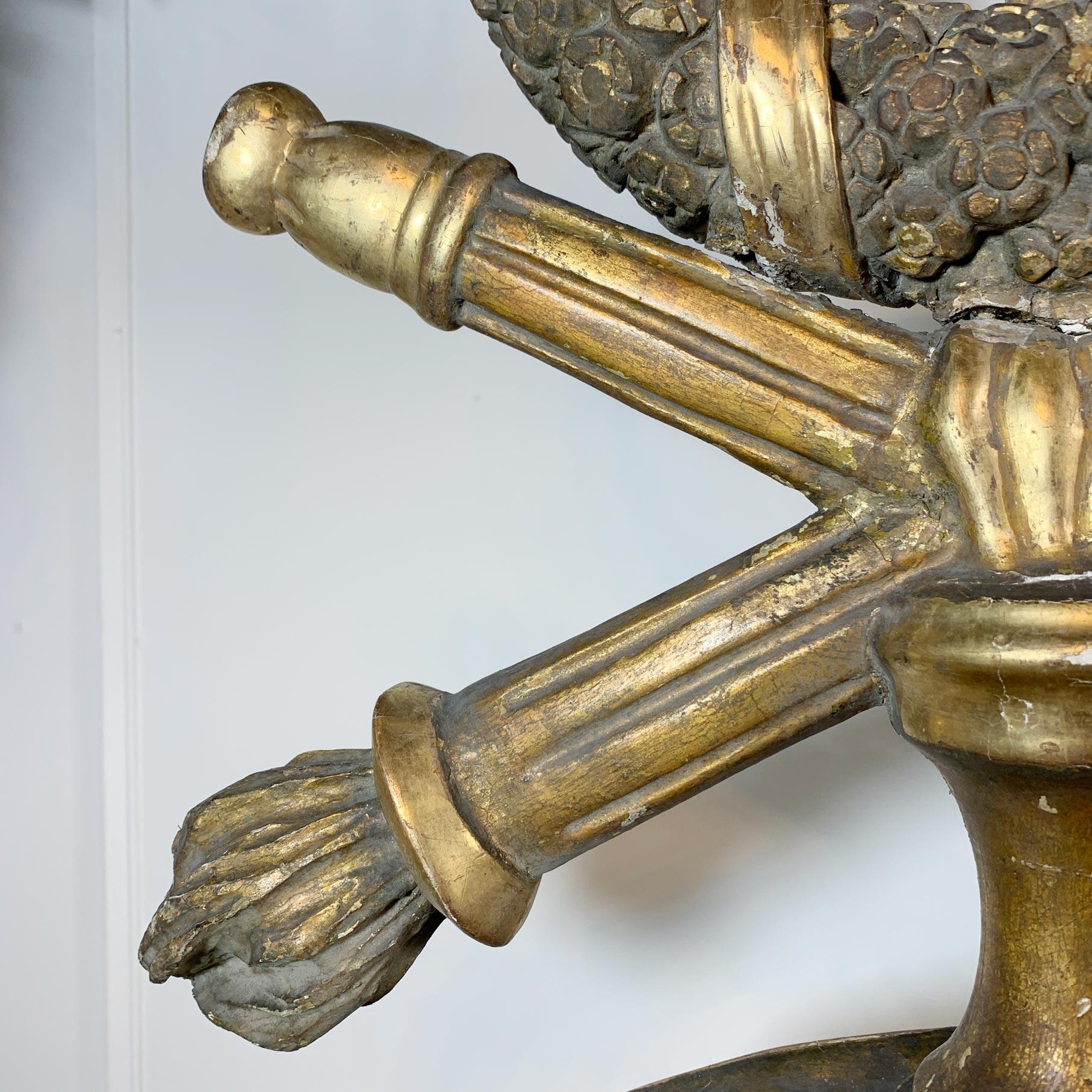 Gold Processional Religiöses Kirchenkreuz aus dem 18. Jahrhundert (Barock) im Angebot