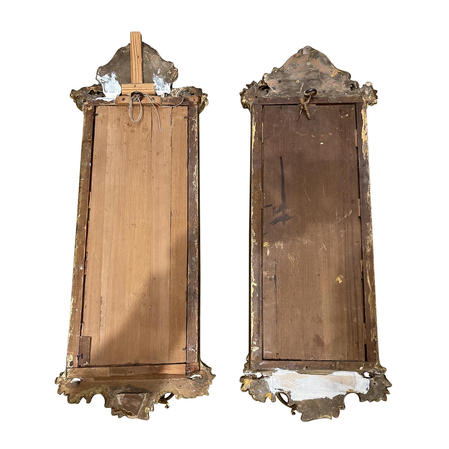 18th Century and Earlier 18th Century Gold Swedish Gustavian Pair of Gilded Wood Wall Glass Mirrors For Sale
