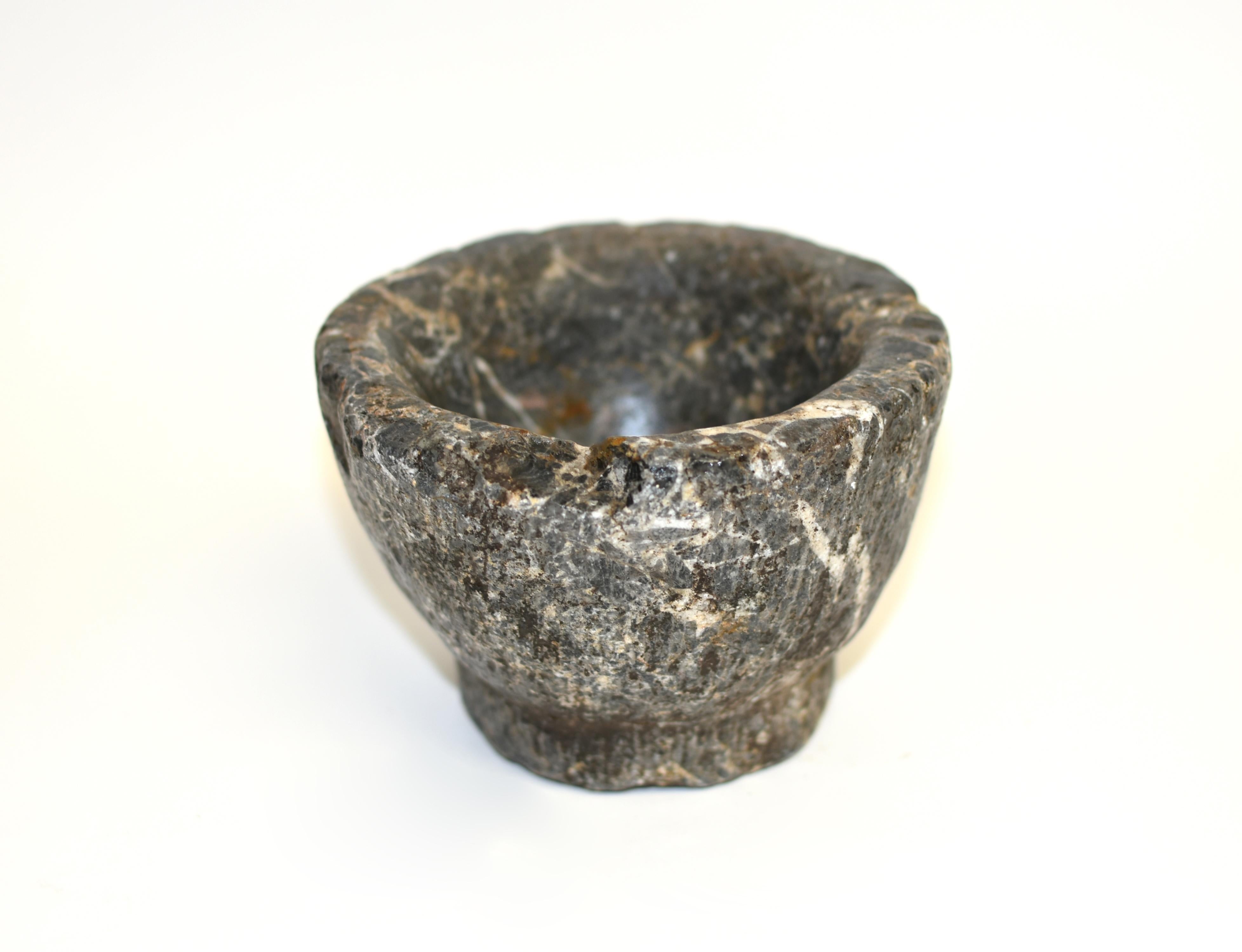 Qing 18th Century Granite Stone Bowl Mortar Planter 6.5 lb For Sale