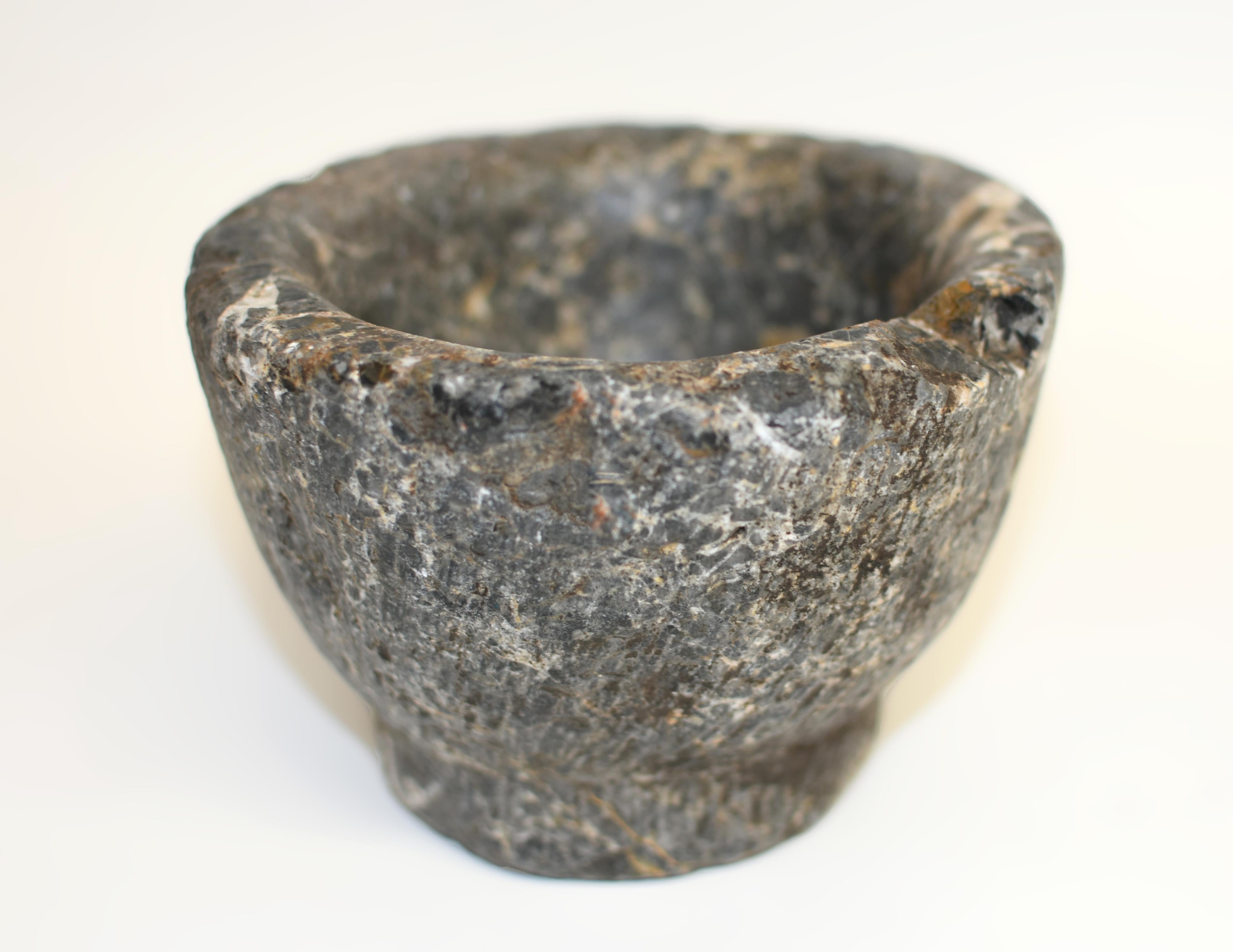 18th Century Granite Stone Bowl Mortar Planter 6.5 lb In Good Condition For Sale In Somis, CA