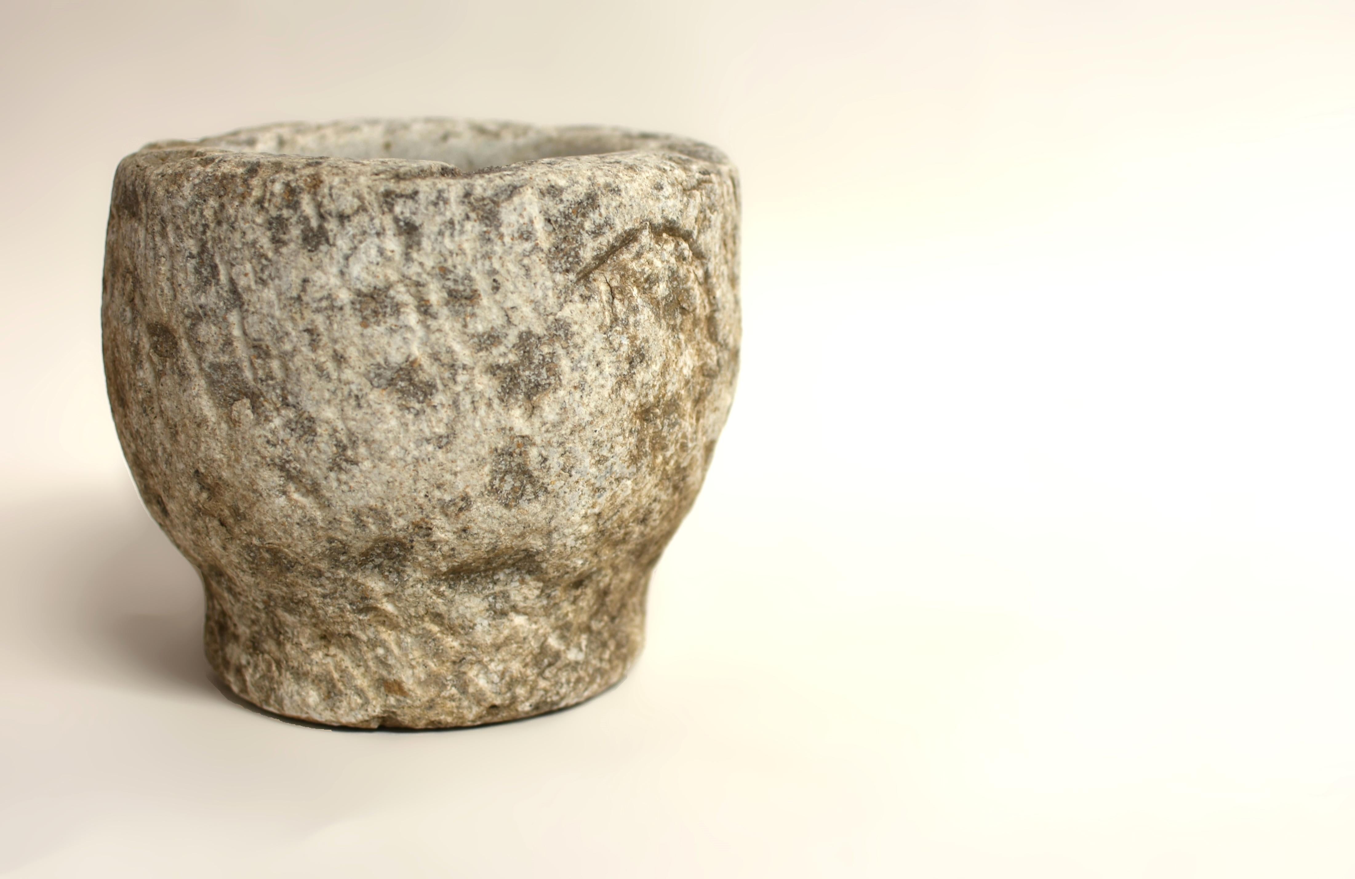 Jardinera de mortero de piedra de granito del siglo XVIII 9 lb en venta 2