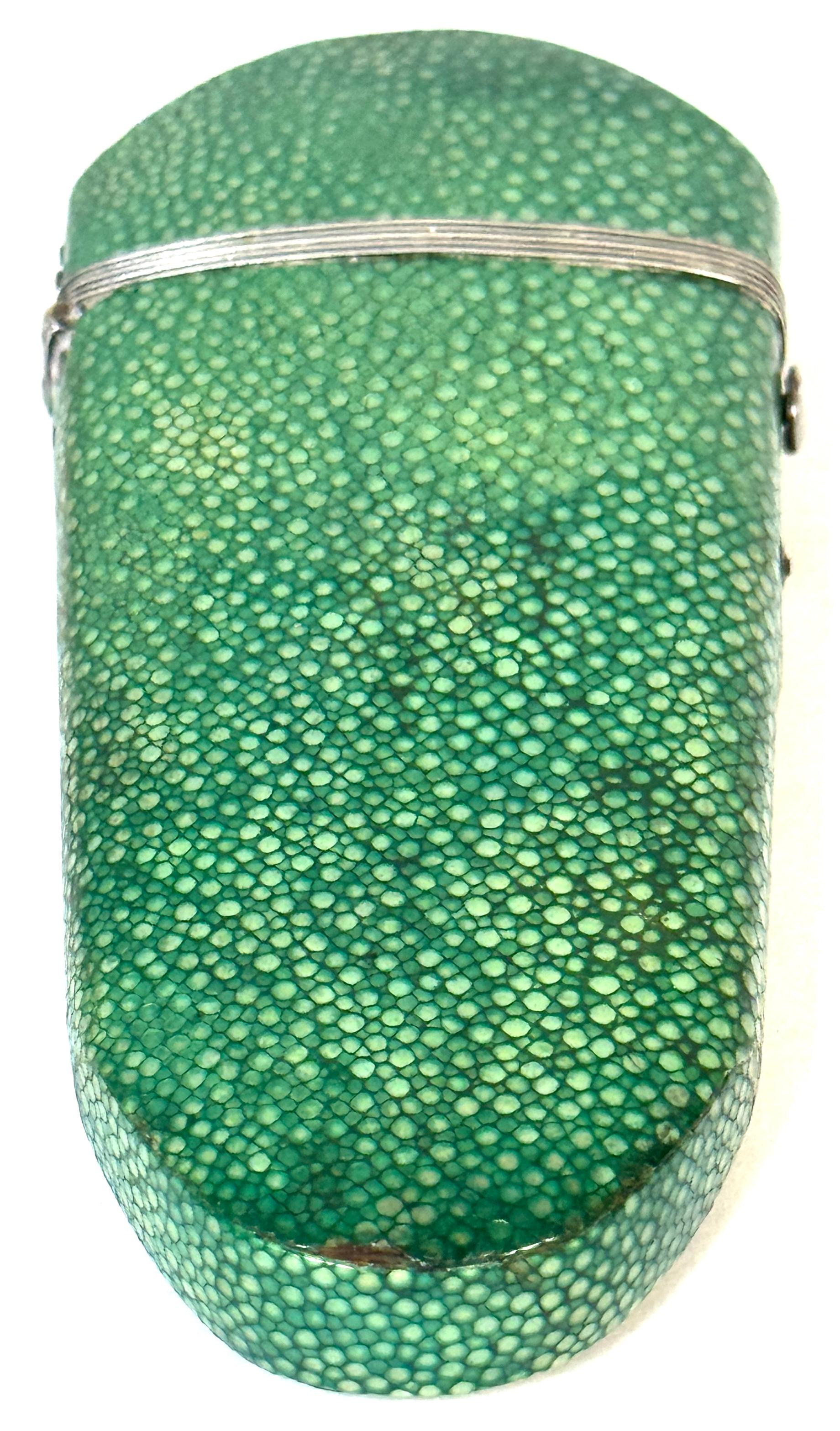 18th Century Green Shagreen and Silver Eyeglass Case with Monogram For Sale 9