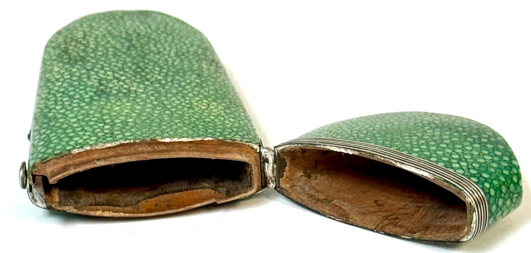 18th Century Green Shagreen and Silver Eyeglass Case with Monogram For Sale 12