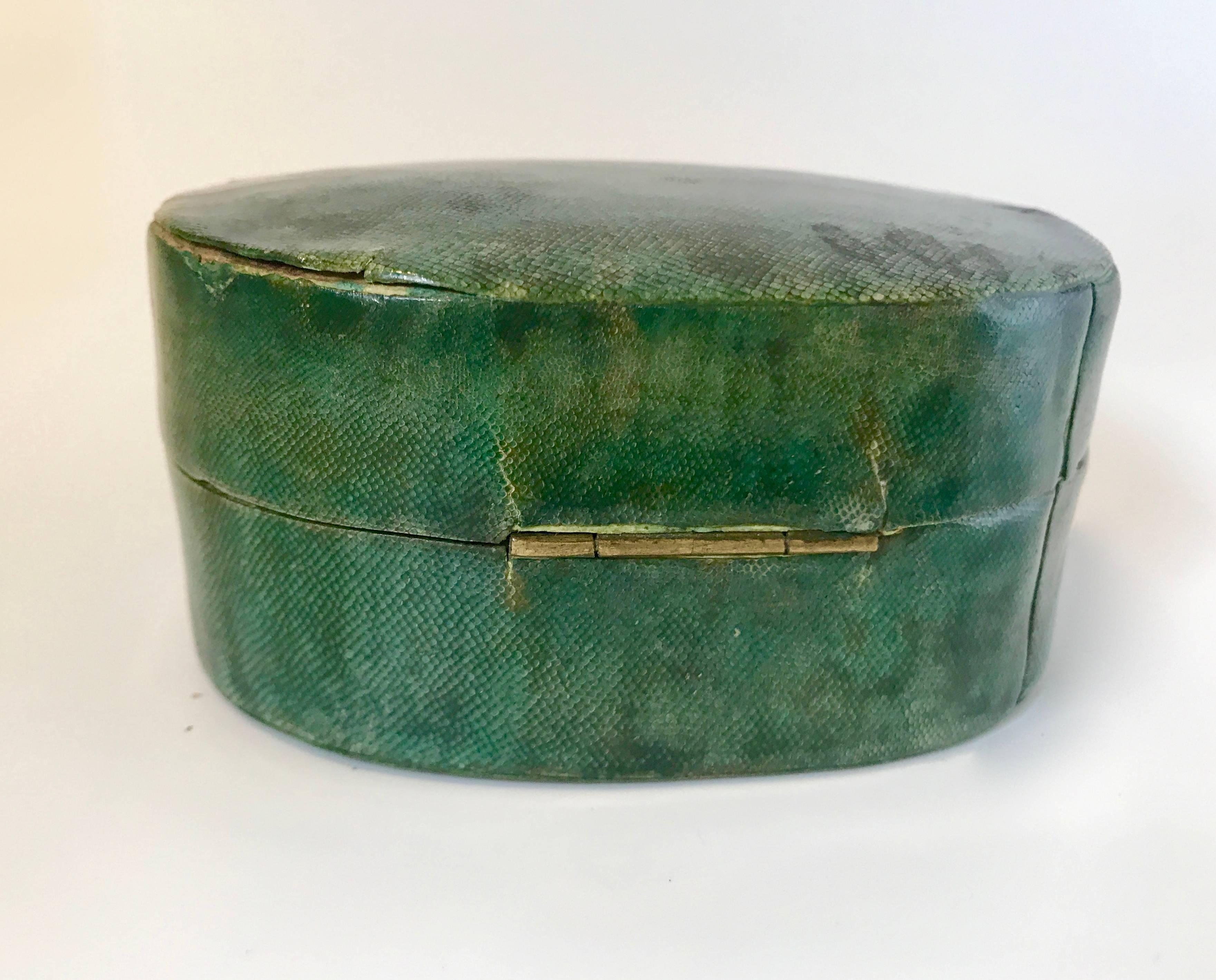 18th Century and Earlier 18th Century Green Shagreen Box with Hook and Eye Clasp For Sale