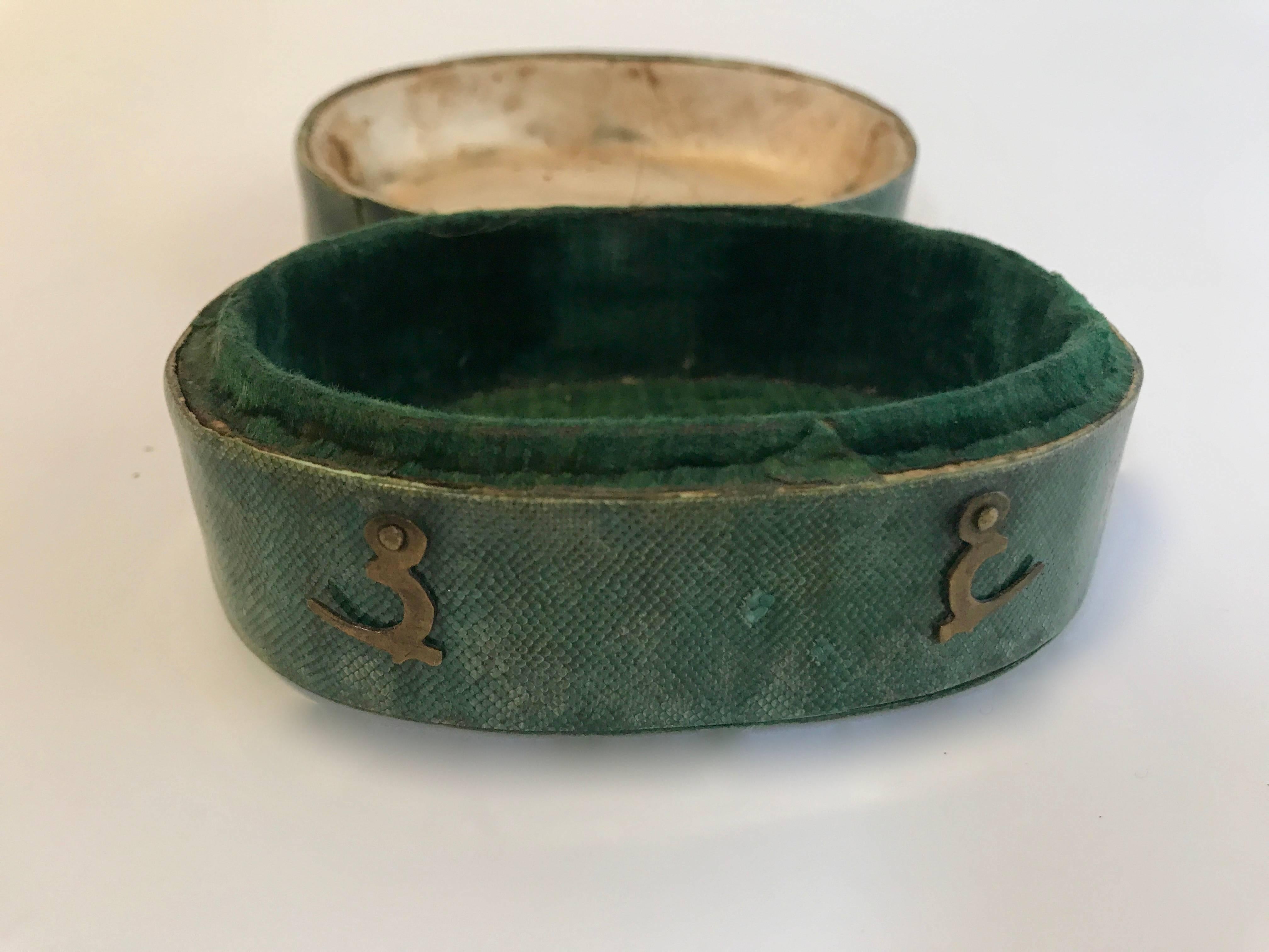 18th Century Green Shagreen Box with Hook and Eye Clasp For Sale 3