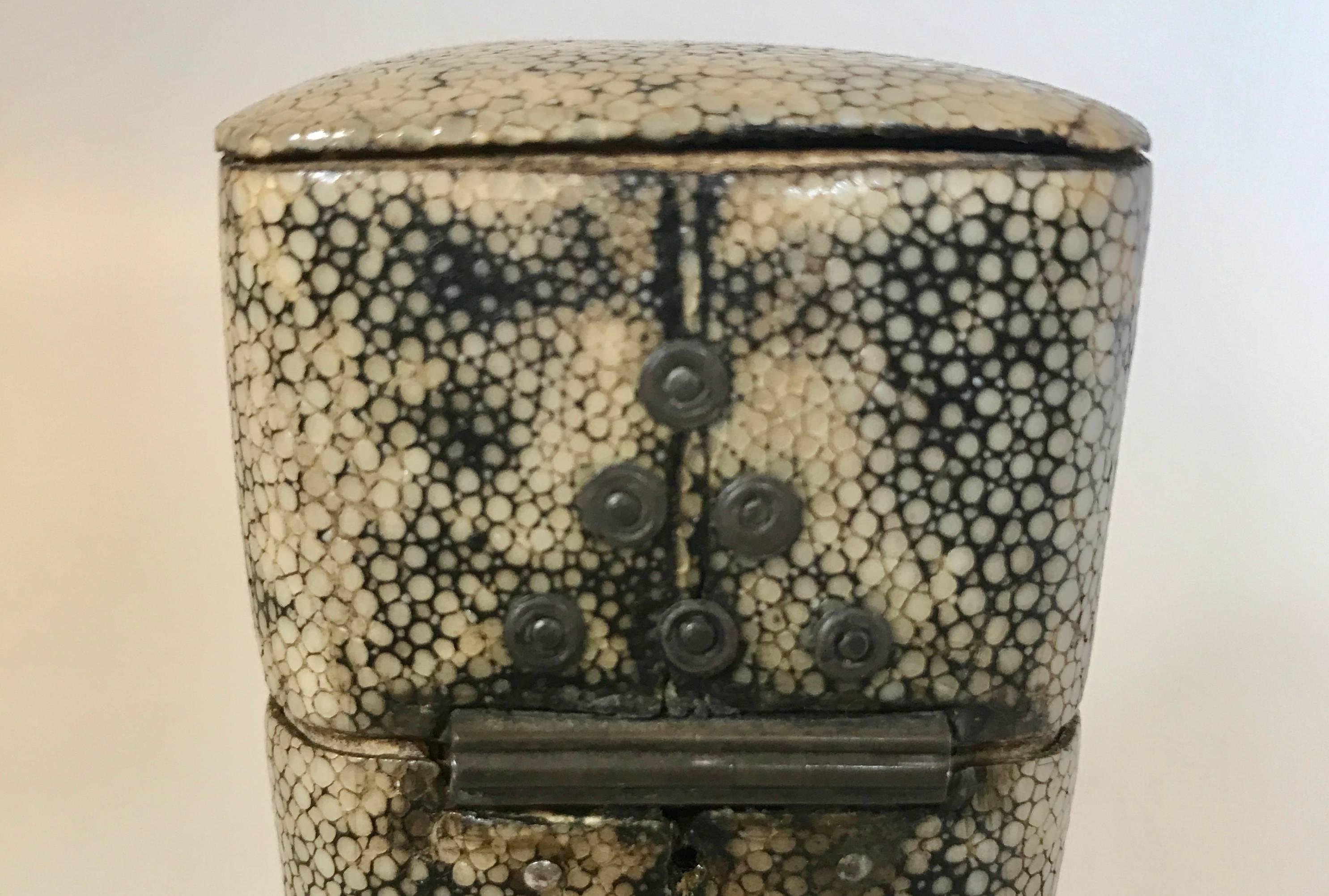 18th Century Green Shagreen Personal Cutlery Box In Good Condition For Sale In Nashville, TN