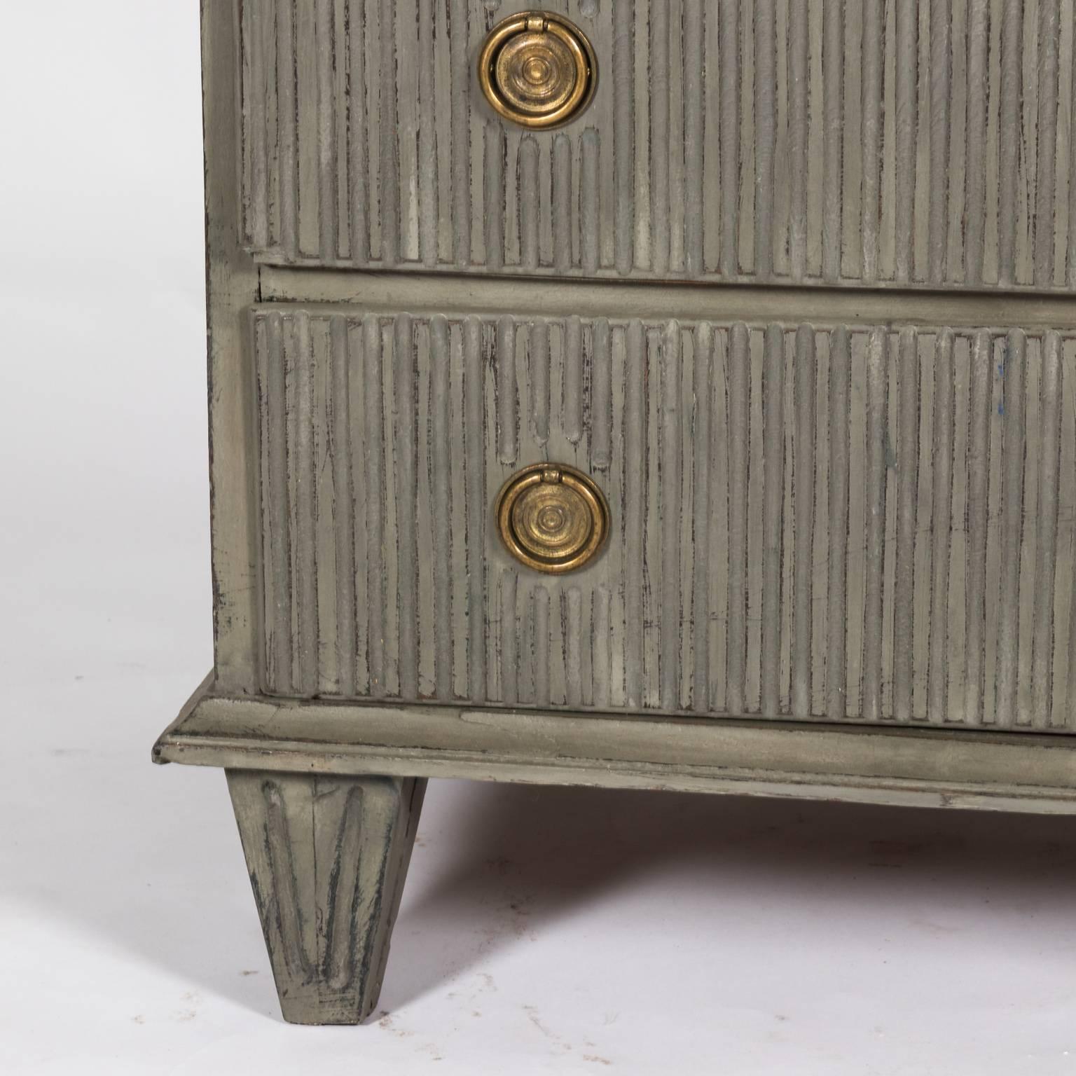 18th Century Grey Painted Louis XVI Dresser For Sale 3