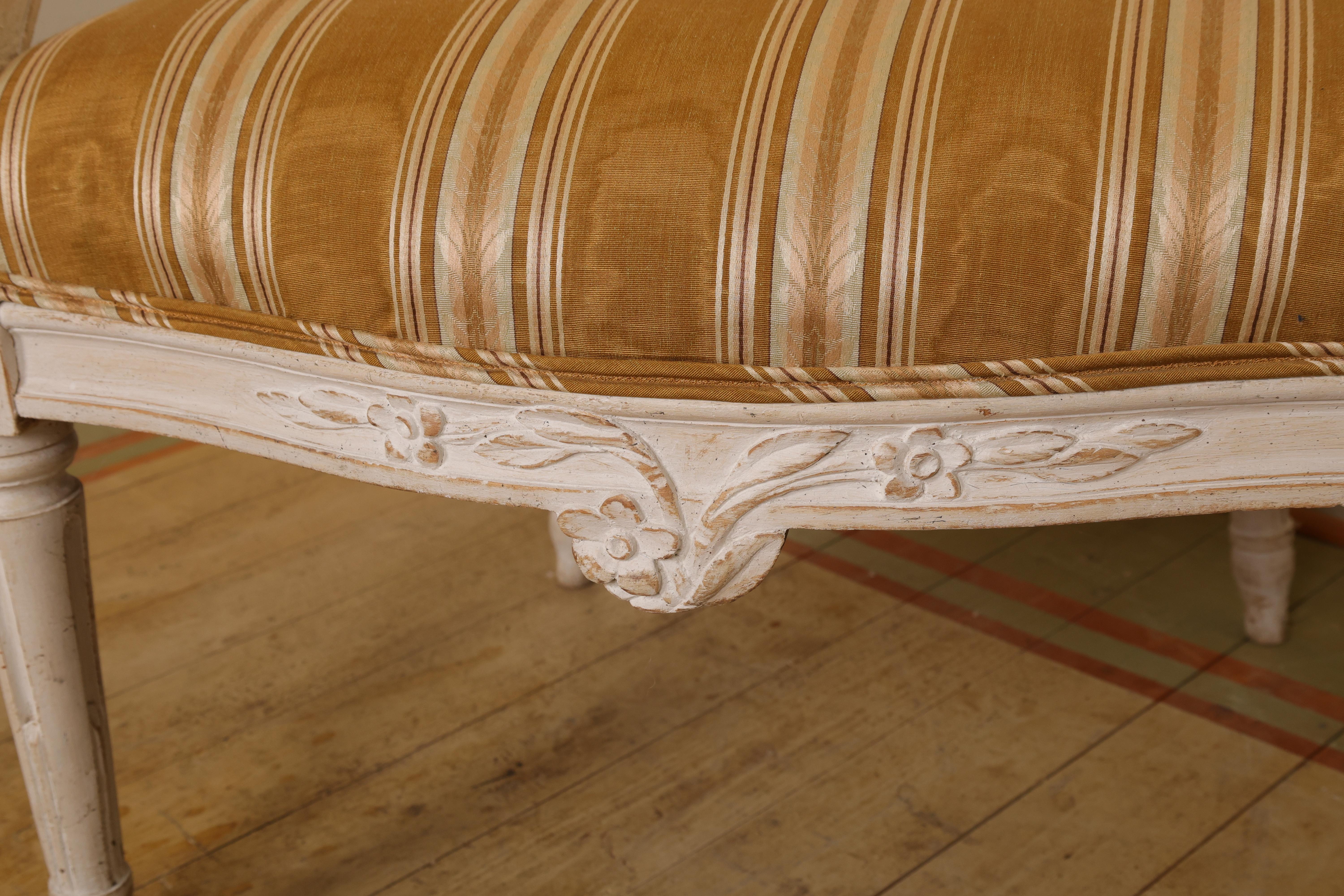 Suédois Paire de fauteuils gustaviens du 18e siècle en vente
