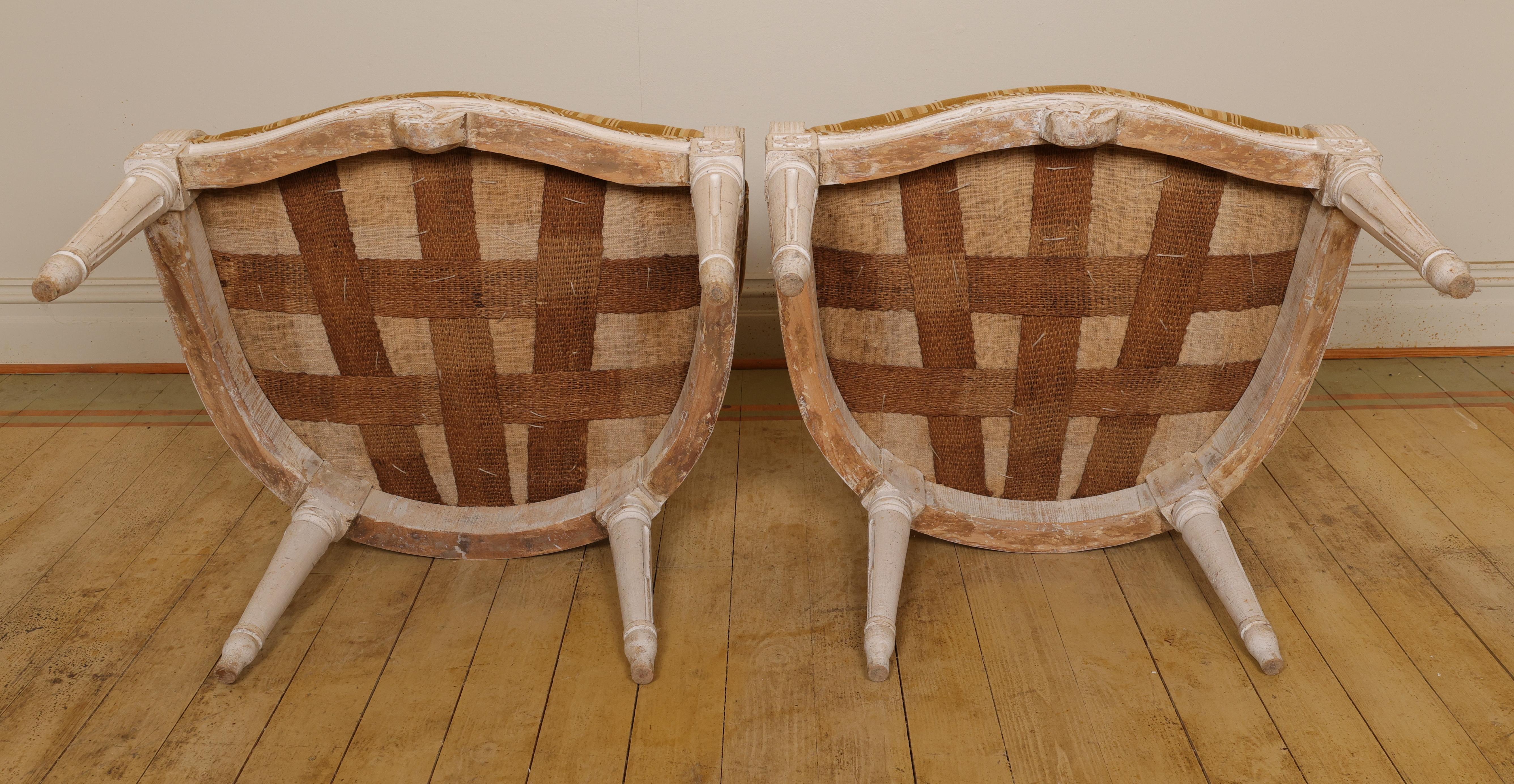 Paire de fauteuils gustaviens du 18e siècle en vente 2