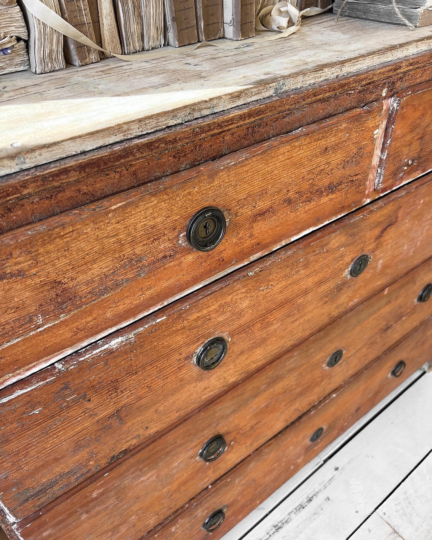18th Century Gustavian Chest of Drawers 3