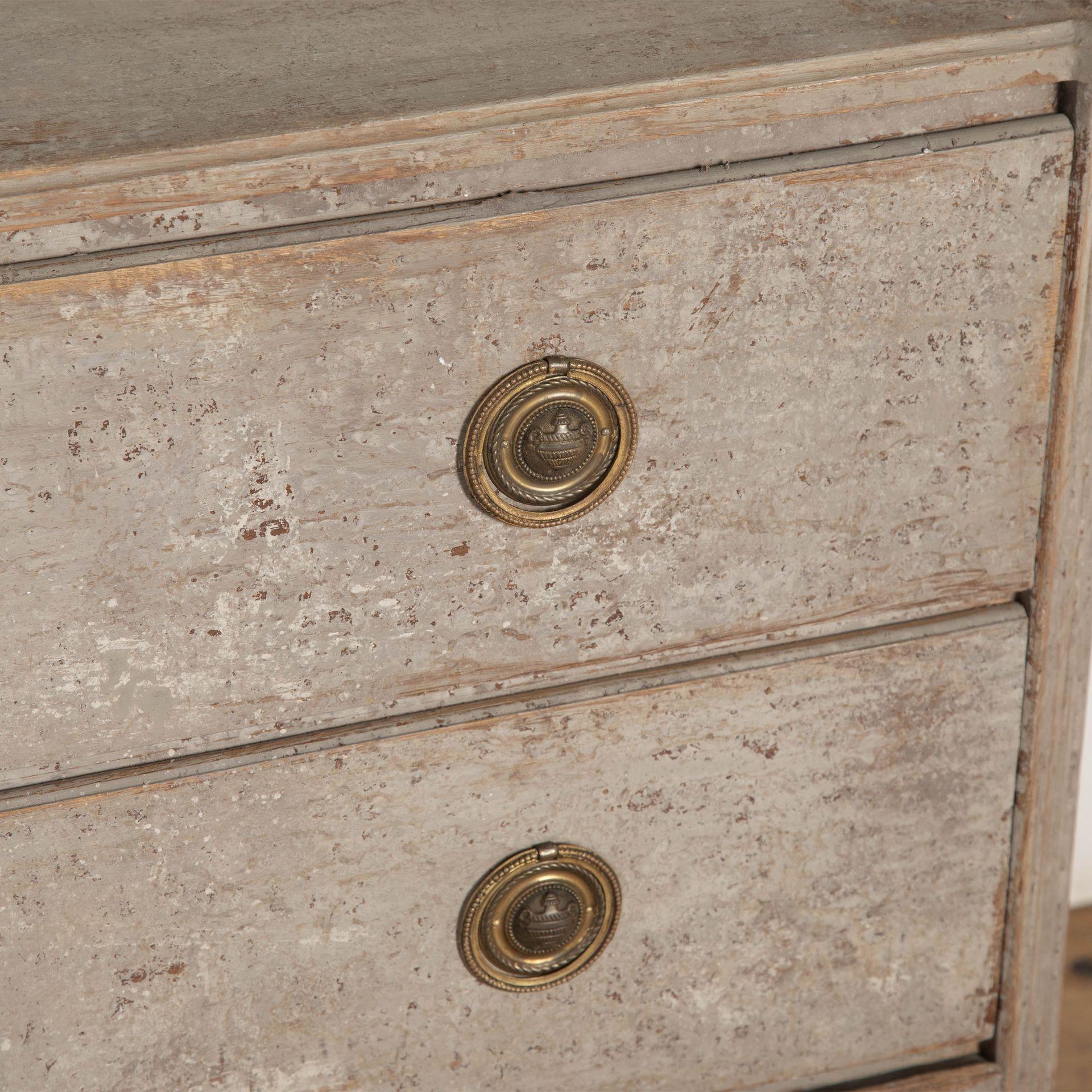 18th Century Gustavian Commode In Good Condition In Gloucestershire, GB