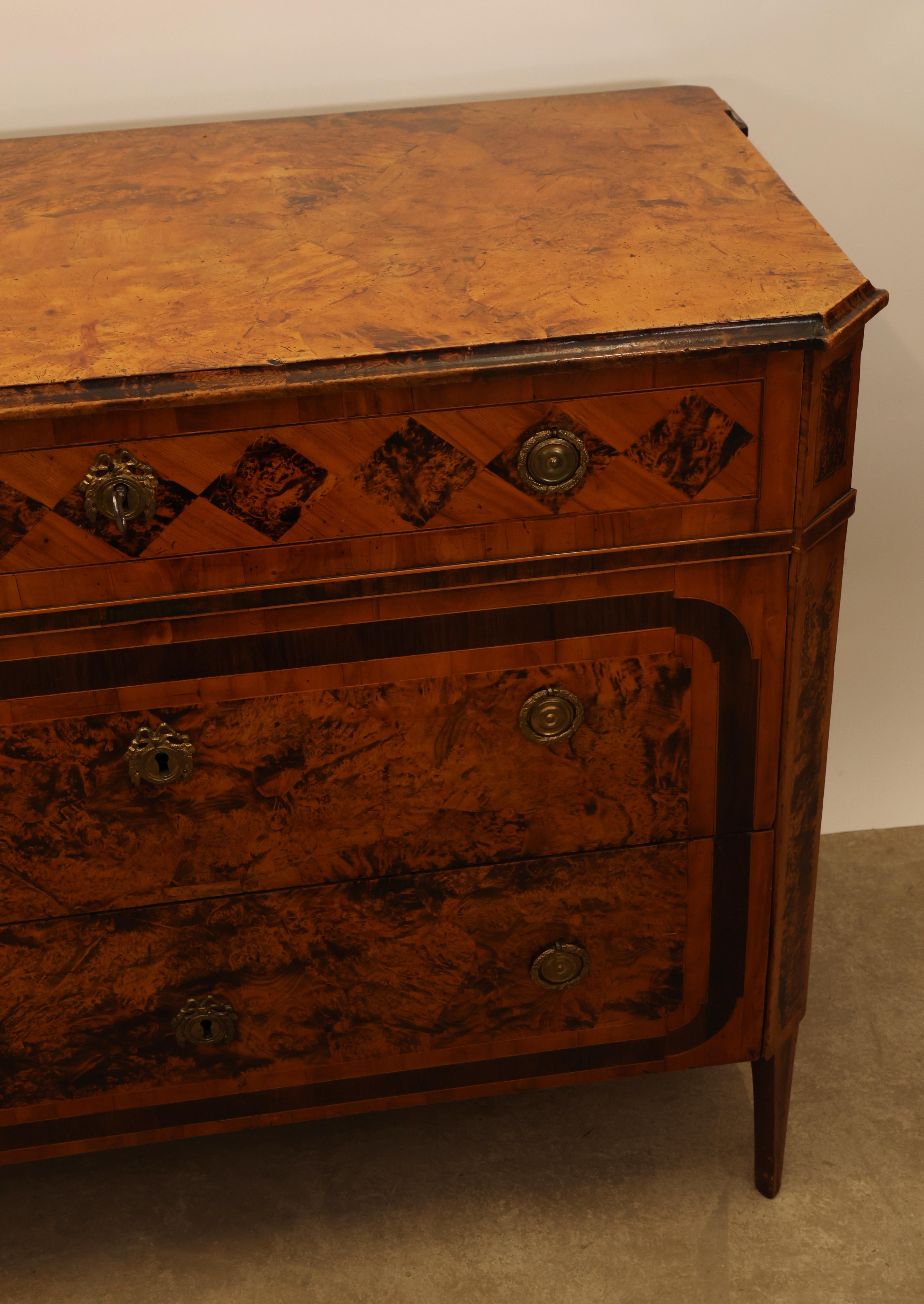 Wood 18th Century Gustavian Commode For Sale