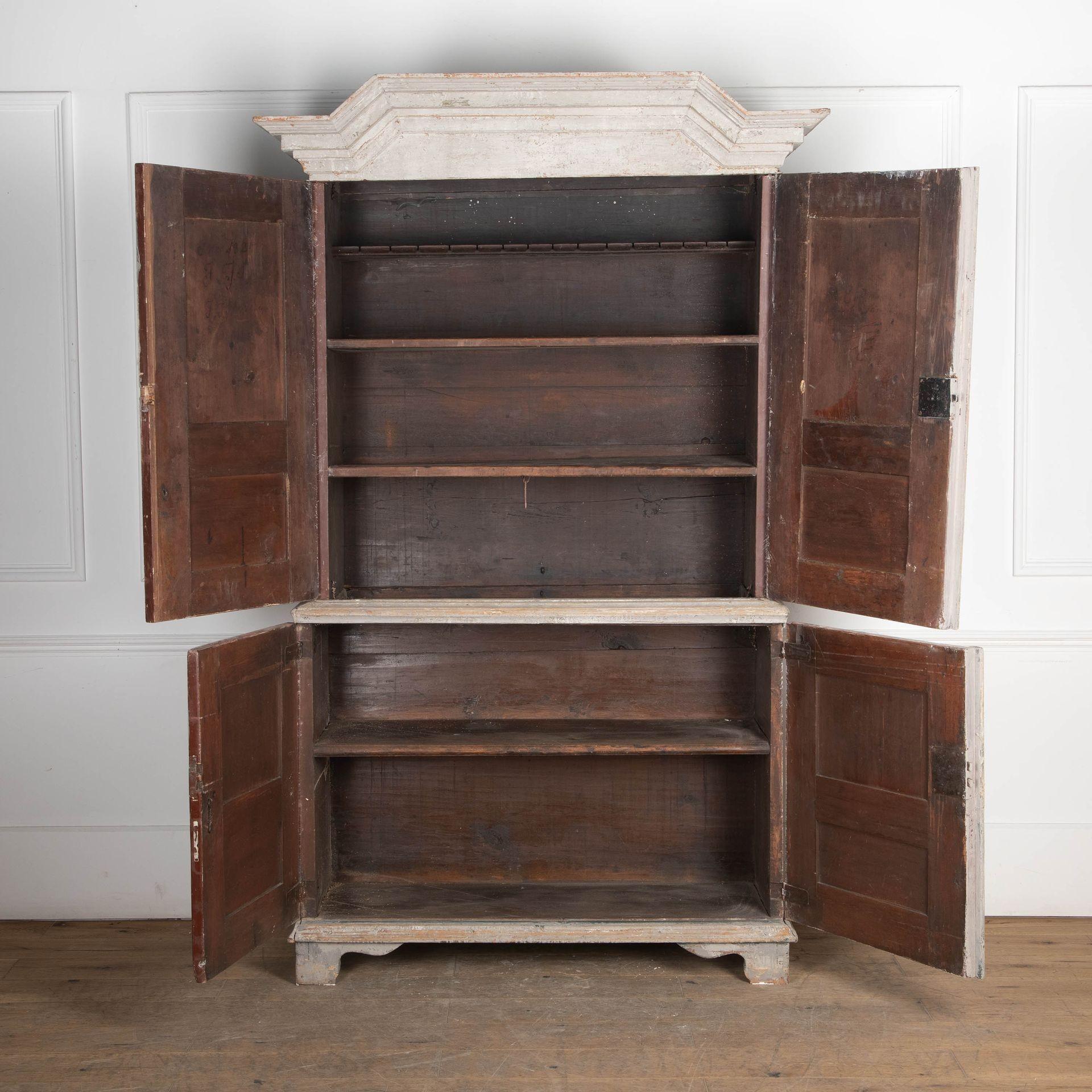18th Century Gustavian Cupboard In Good Condition In Gloucestershire, GB