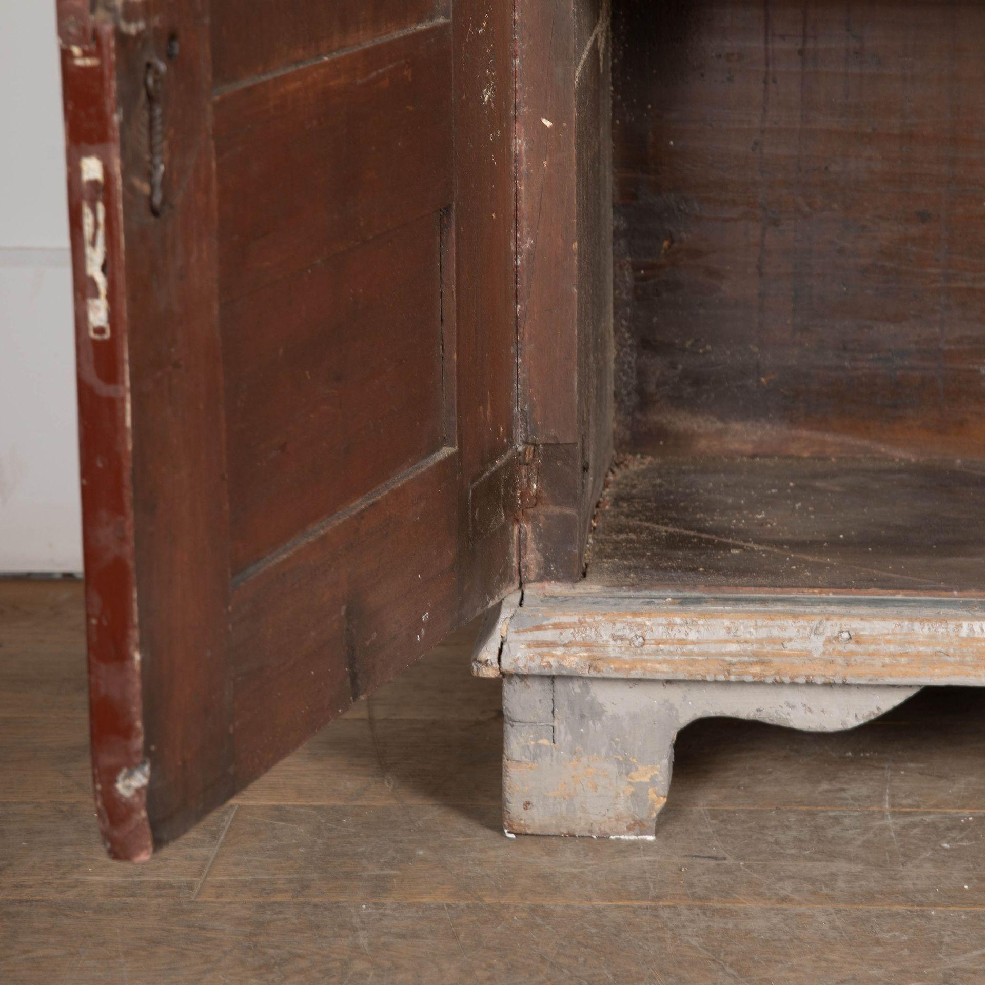 18th Century Gustavian Cupboard 1