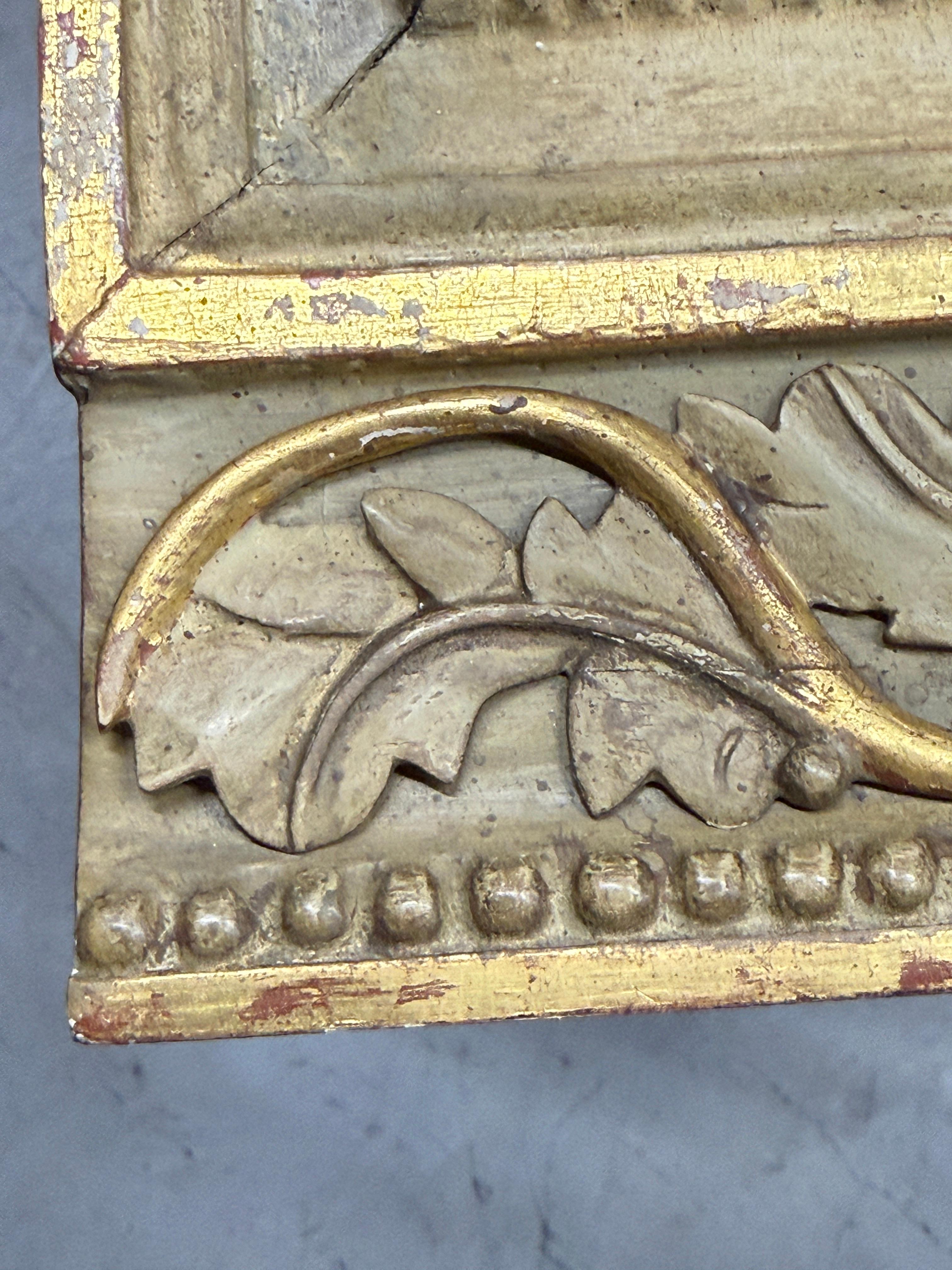 Miroir en camée doré gustavien du 18e siècle avec applique ajoutée plus tard en vente 8