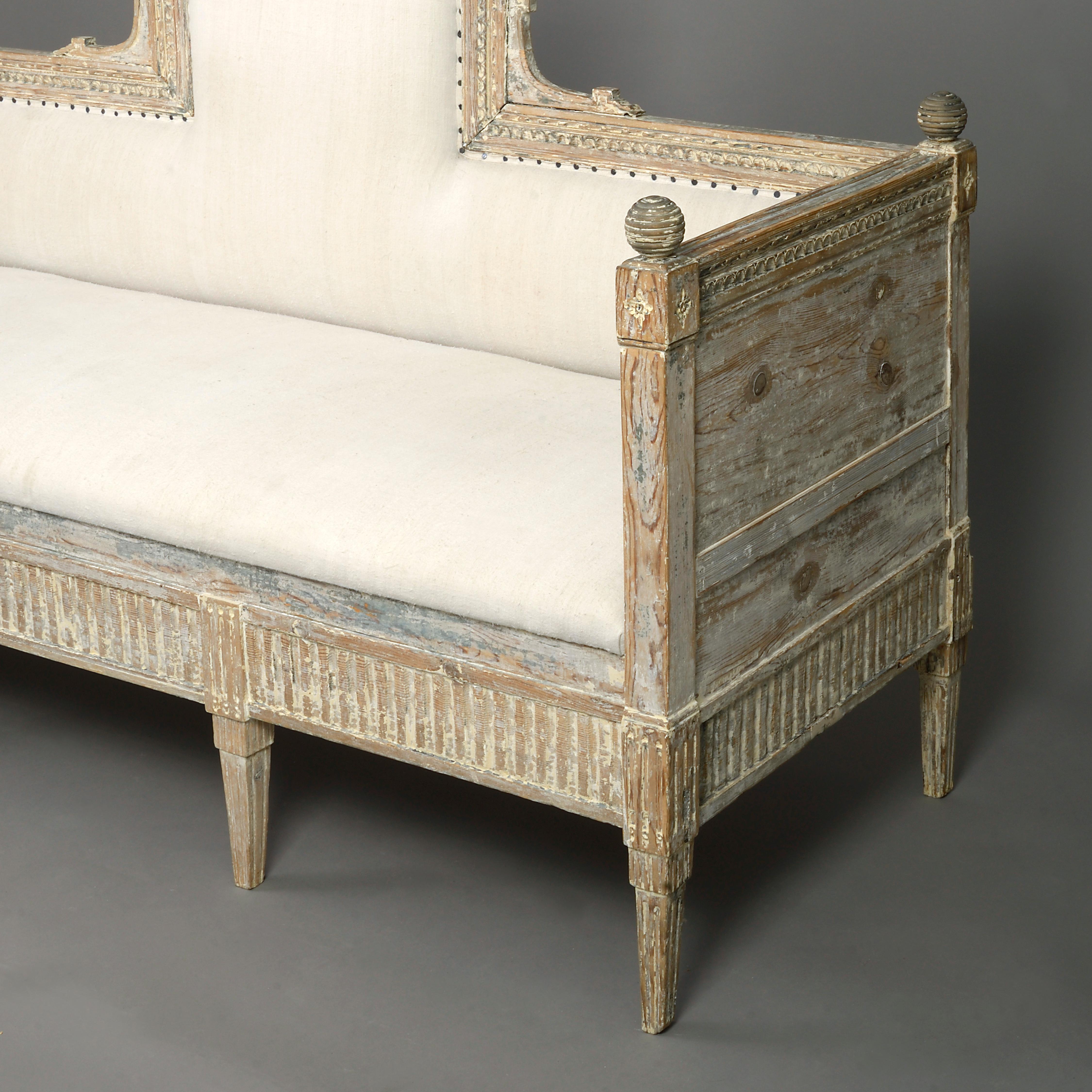 18th Century Gustavian Period Painted Sofa In Good Condition In London, GB