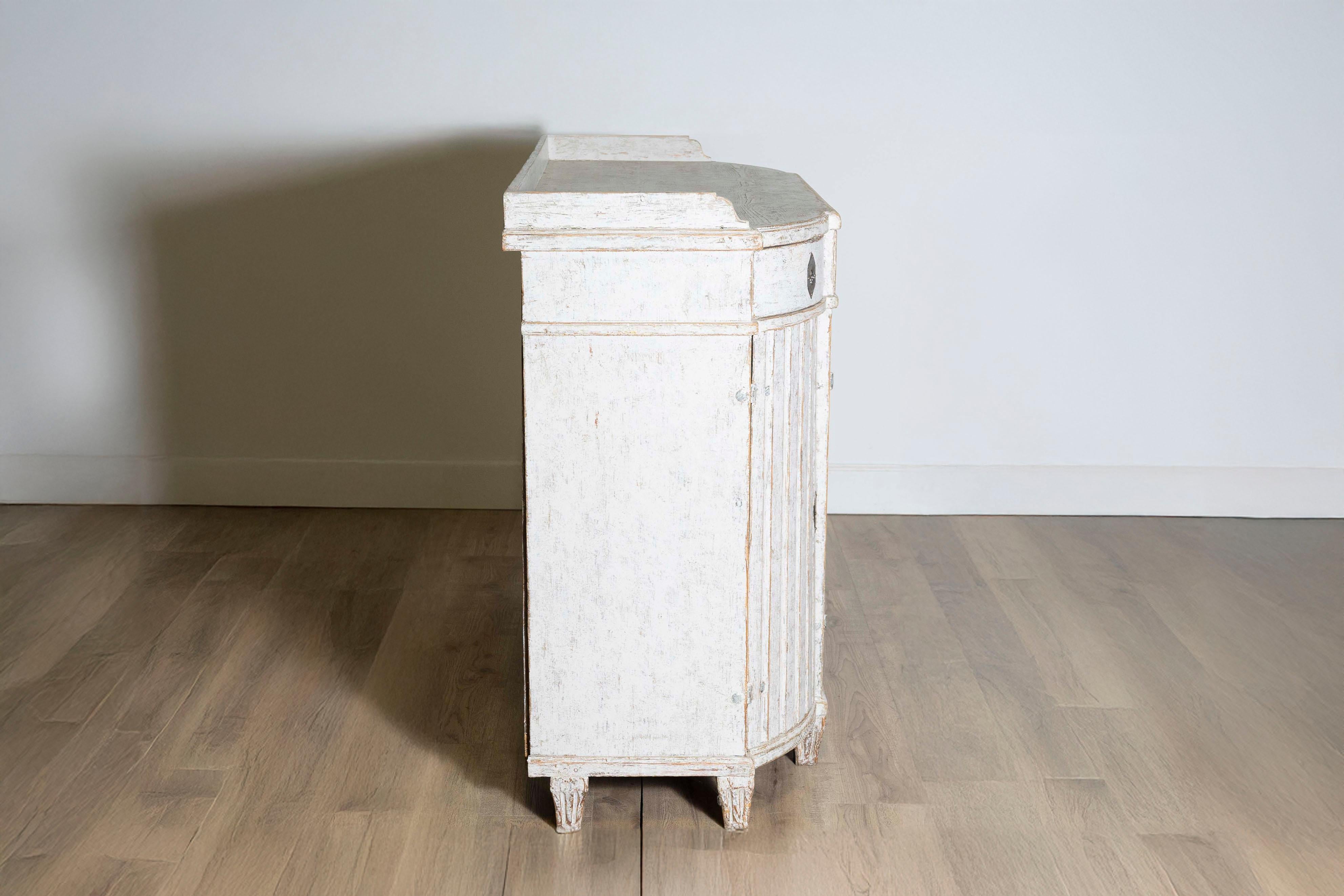 18th Century and Earlier 18th Century Gustavian Sideboard Circa 1790 For Sale