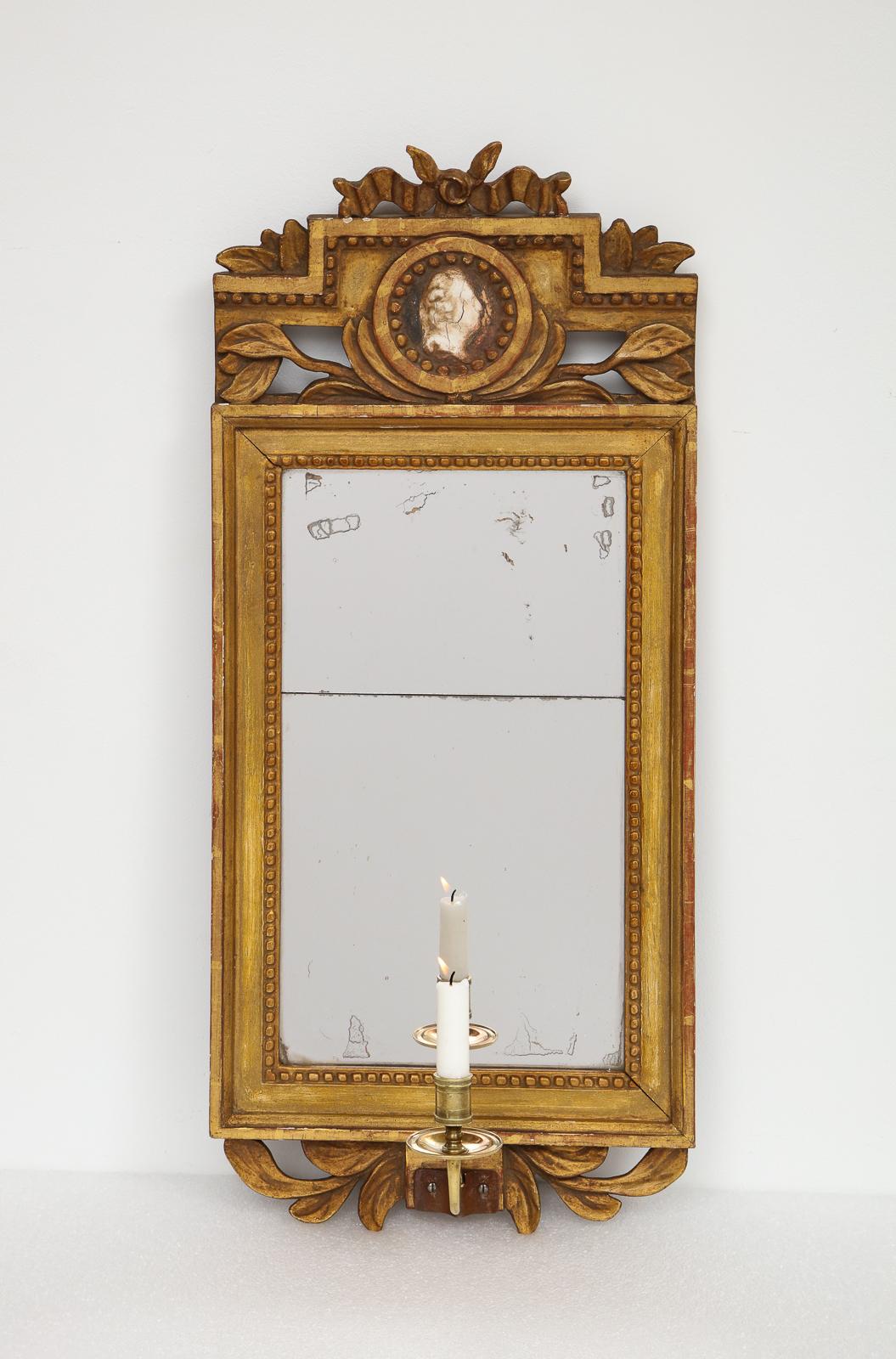 Giltwood 18th Century Gustavian Sconce Mirror with Center Cameo, Sweden, Circa 1780 For Sale