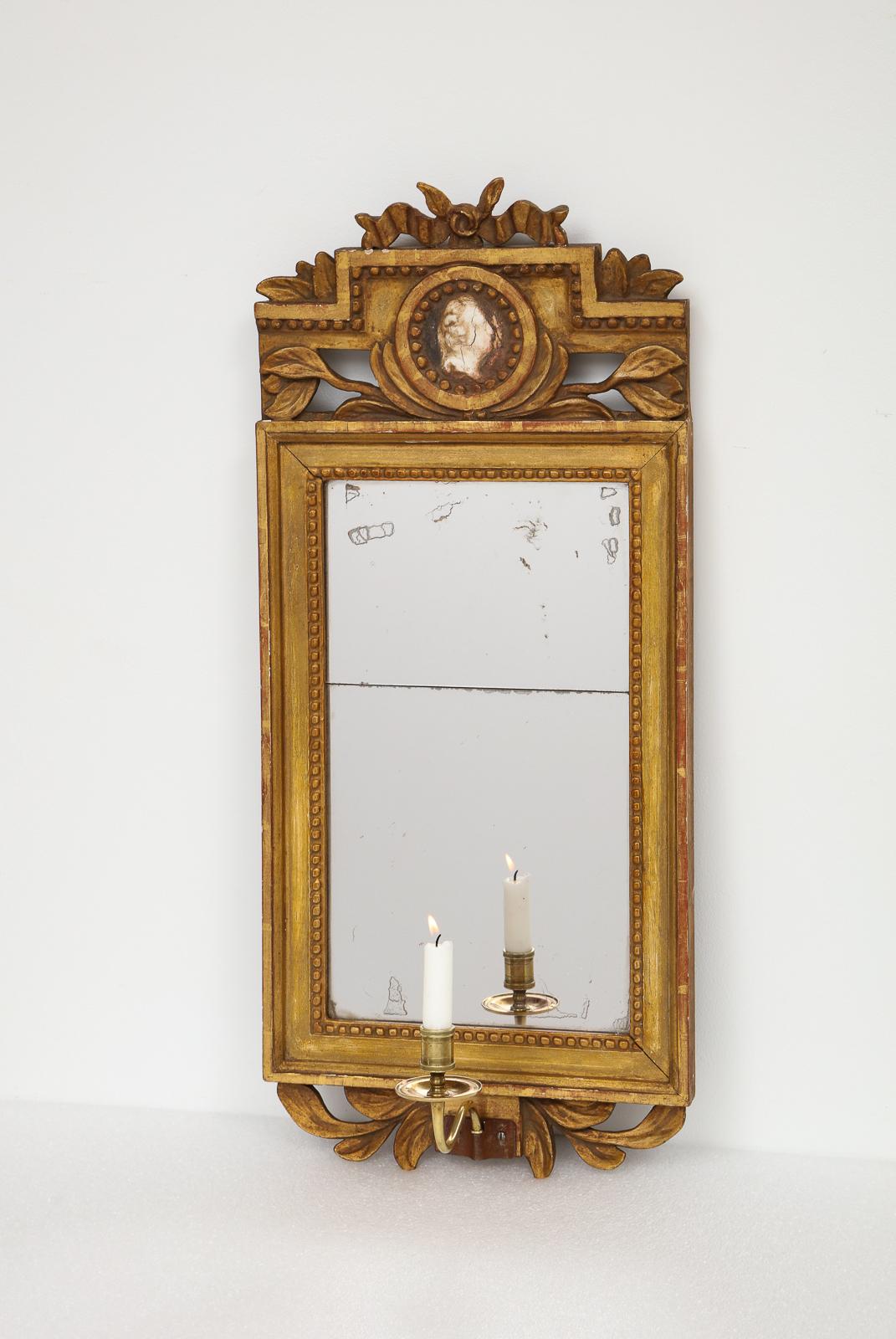 18th Century Gustavian Sconce Mirror with Center Cameo, Sweden, Circa 1780 For Sale 2