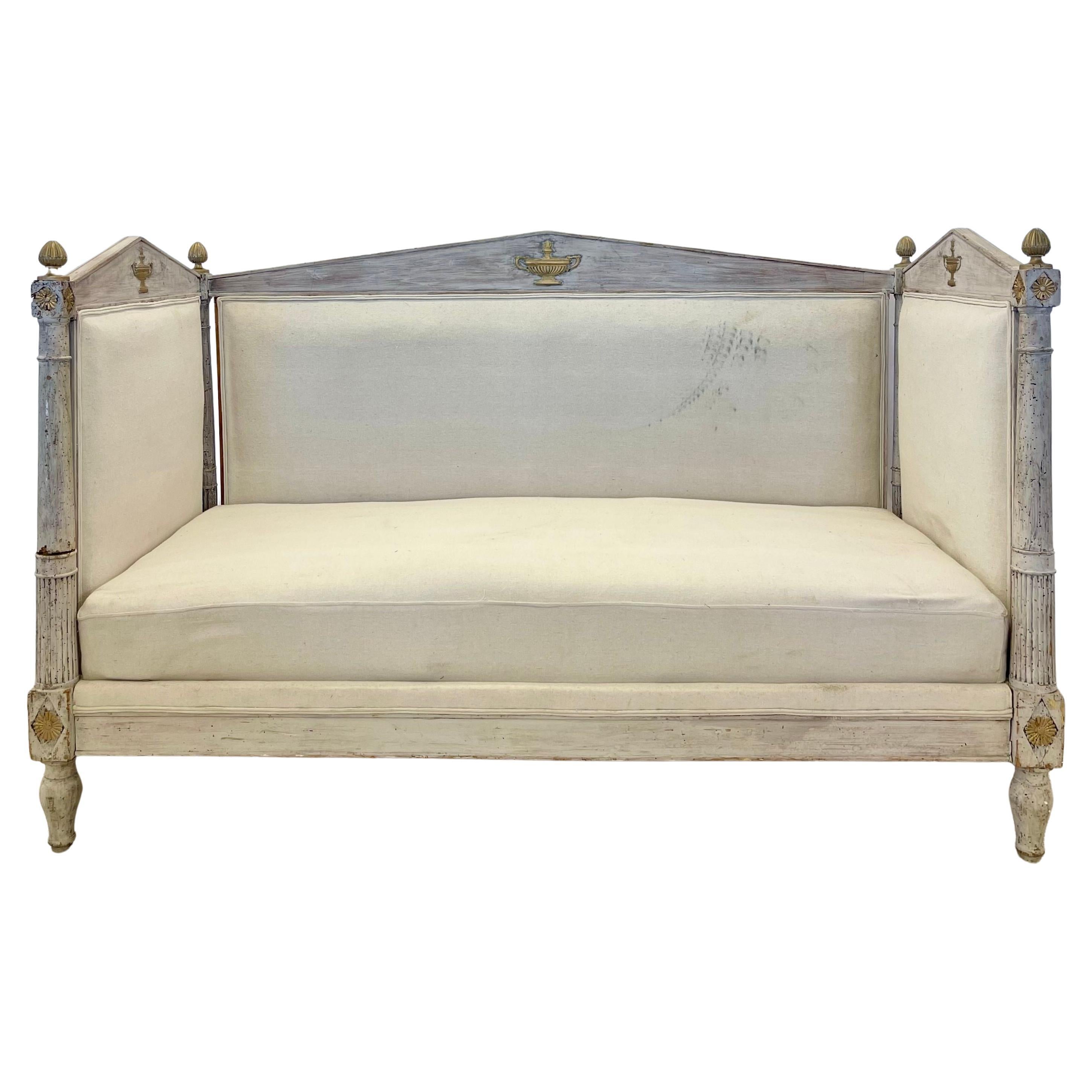 18th Century Gustavian Sofa, Daybed, Swedish Paint Decorated, Sweden