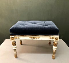 Taburete Gustaviano del Siglo XVIII