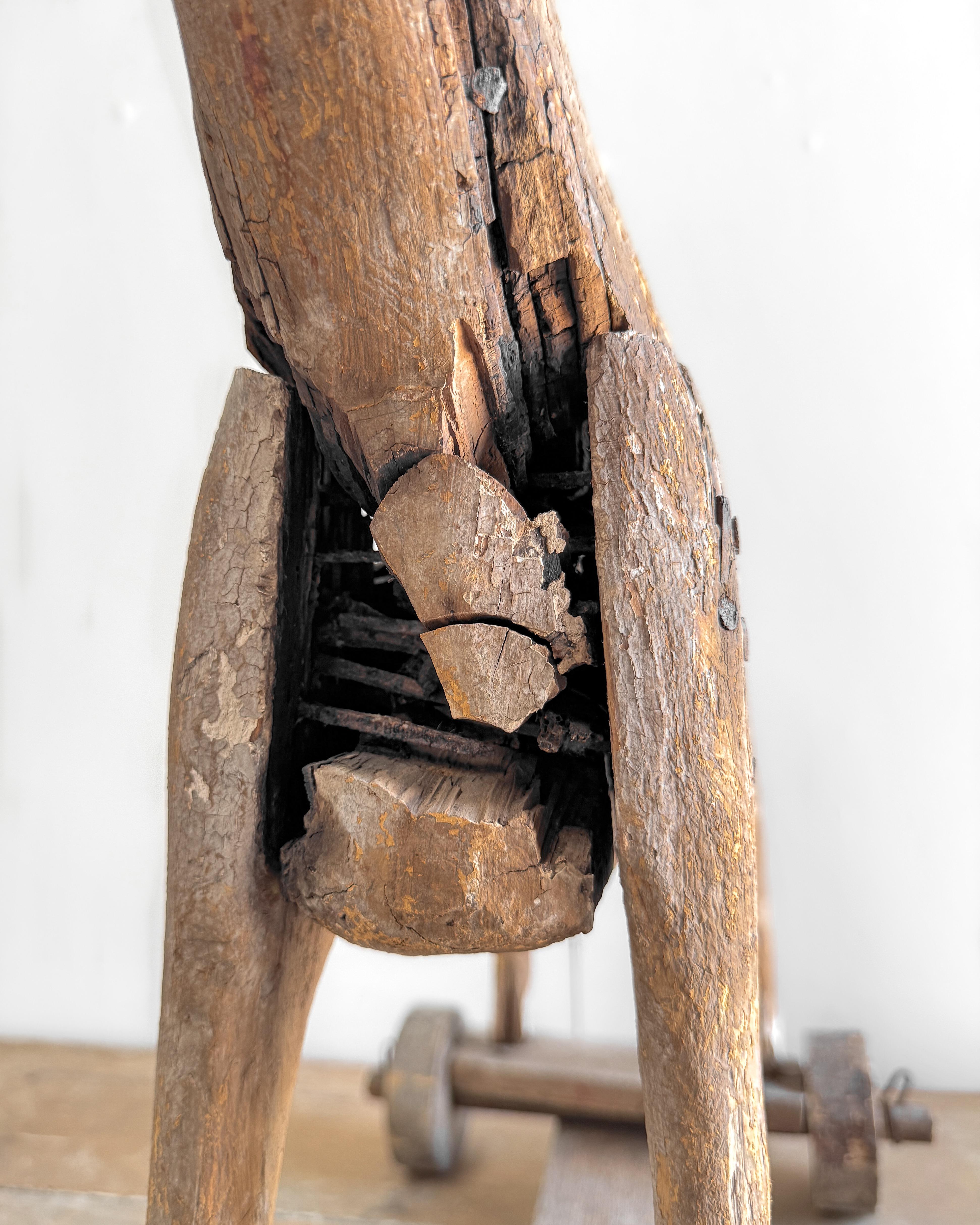 Gustavianisches Holzpferd auf Rädern aus dem 18. Jahrhundert im Angebot 13