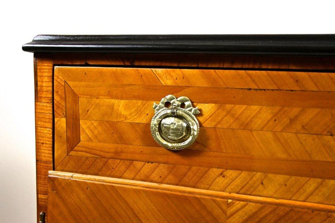18th Century Halfcabinet/ Trumeau Commode, Cherrywood, Austria circa 1780 In Good Condition For Sale In Lichtenberg, AT