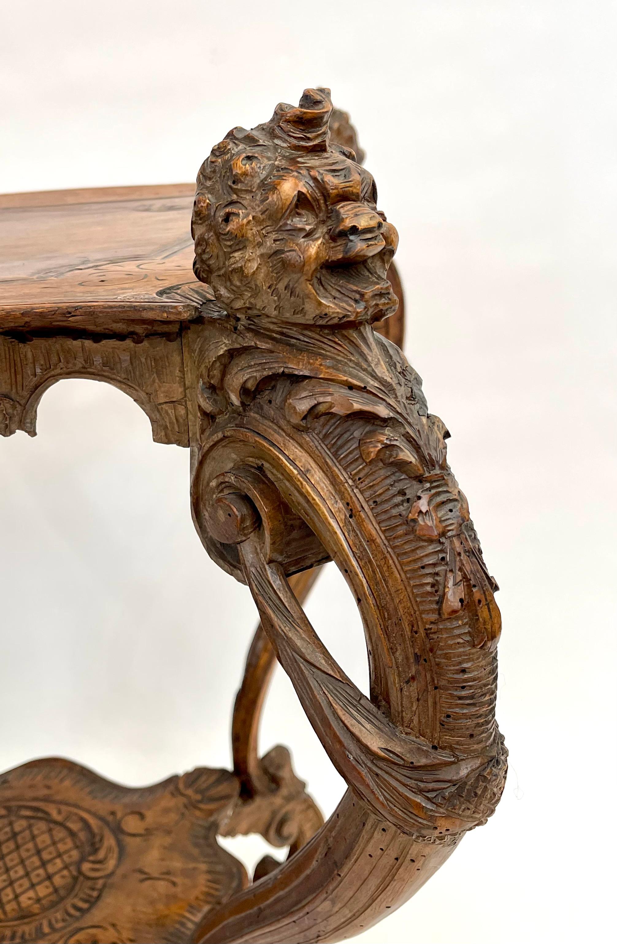 Français Table console baroque du 18e siècle sculptée à la main en vente