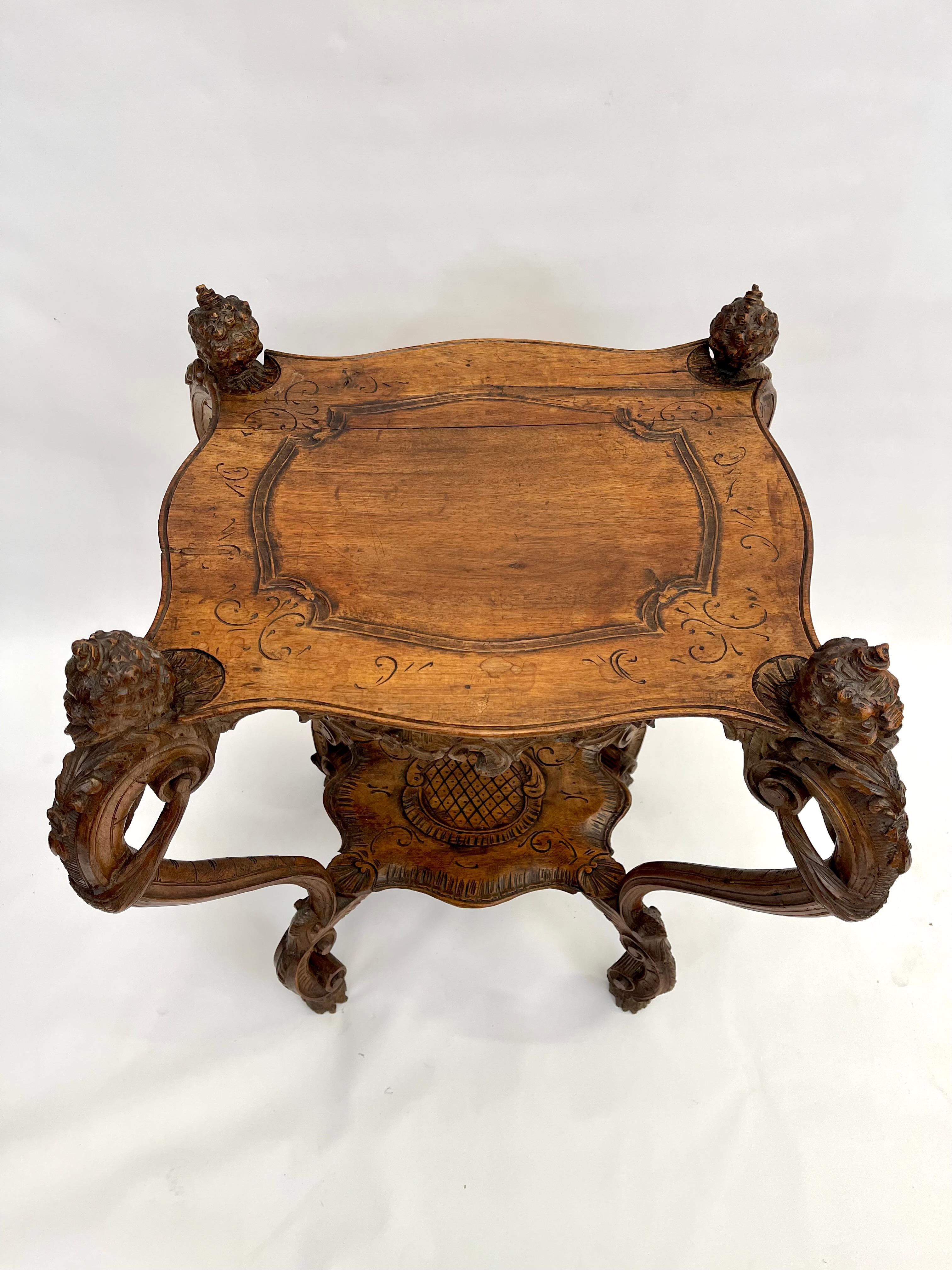 XVIIIe siècle Table console baroque du 18e siècle sculptée à la main en vente