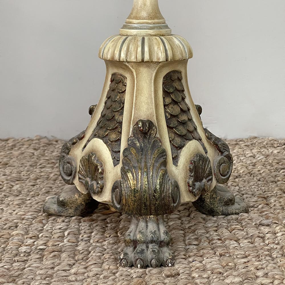 Handgeschnitzte und bemalte italienische Kerzenständer-Stehlampe „Converted“ aus dem 18. Jahrhundert im Angebot 3