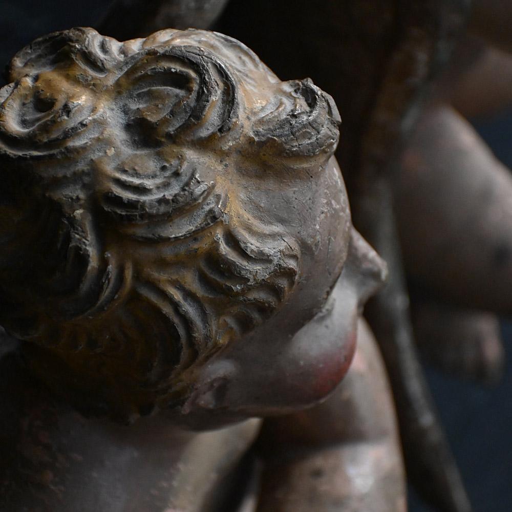 18th Century Hand Carved Pair of Angels État moyen - En vente à London, GB