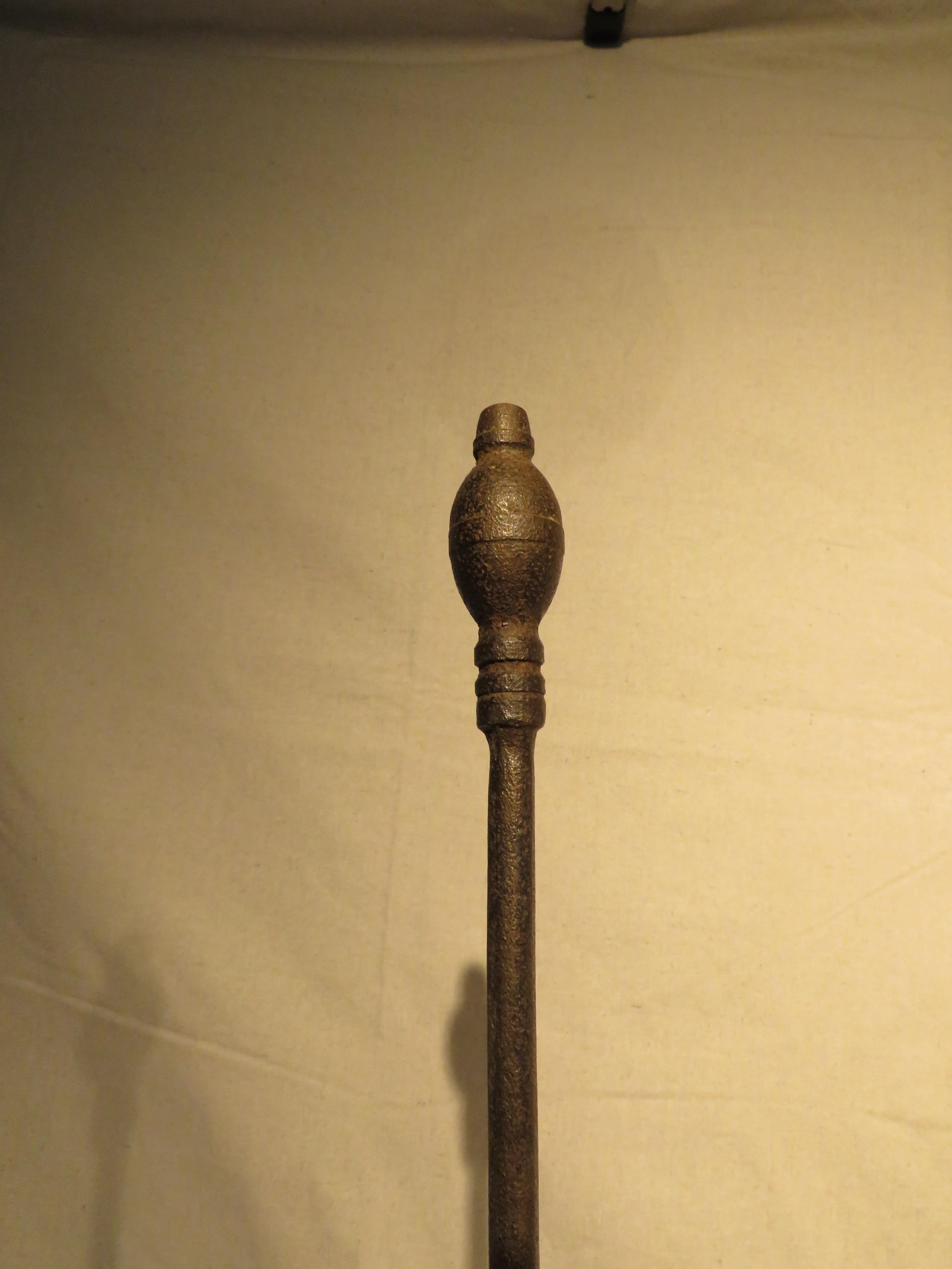 18th Century and Earlier 18th Century Hand Forged Iron Standing Fire Spit with Keyhole Pattern For Sale