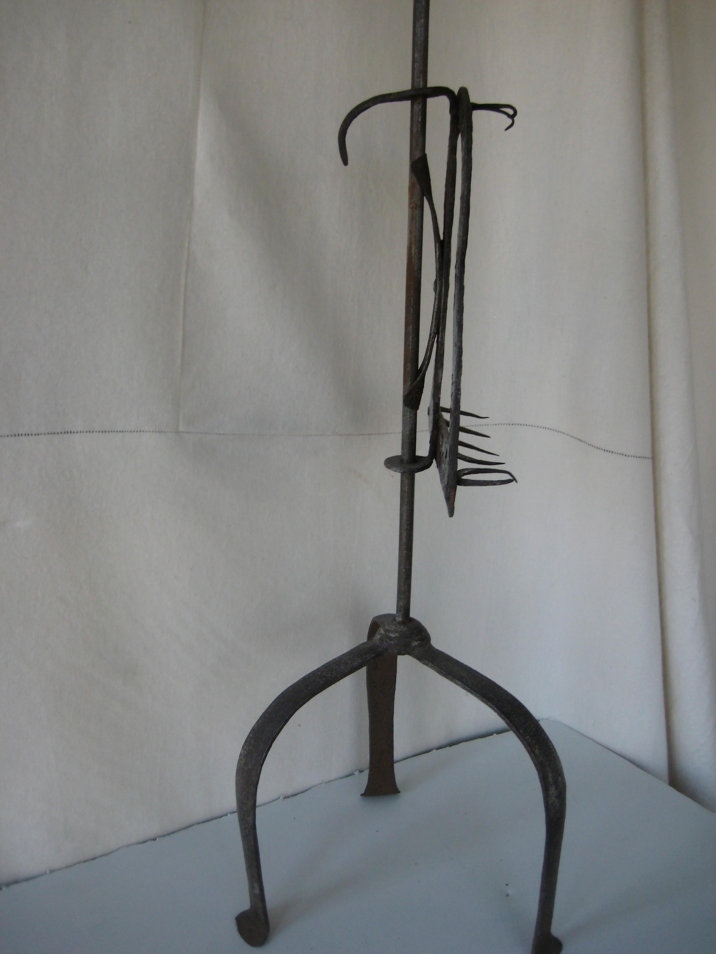 18th Century Hand Forged Iron Standing Fire Spit with Keyhole Pattern For Sale 3