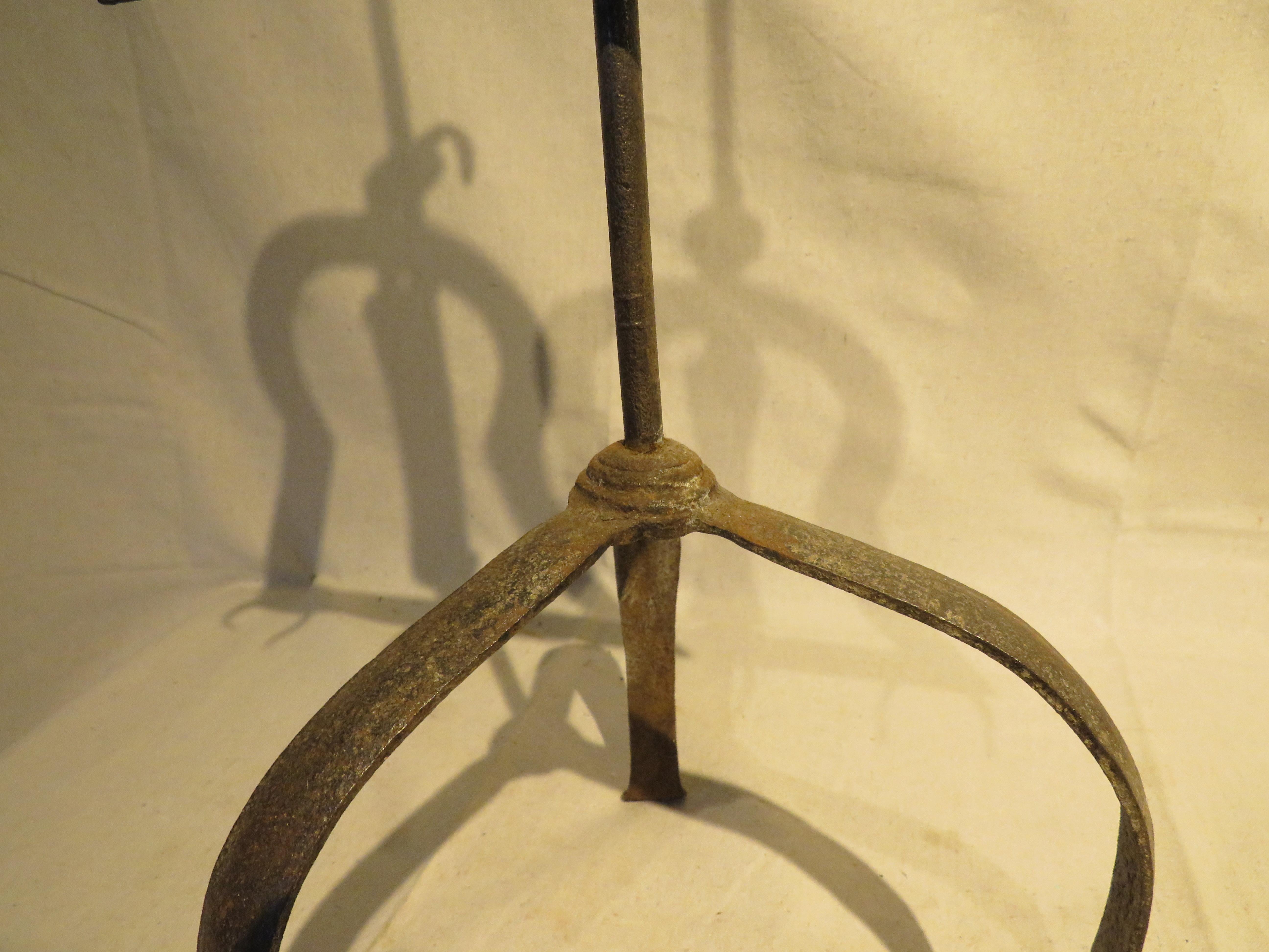 18th Century Hand Forged Iron Standing Fire Spit with Keyhole Pattern For Sale 5