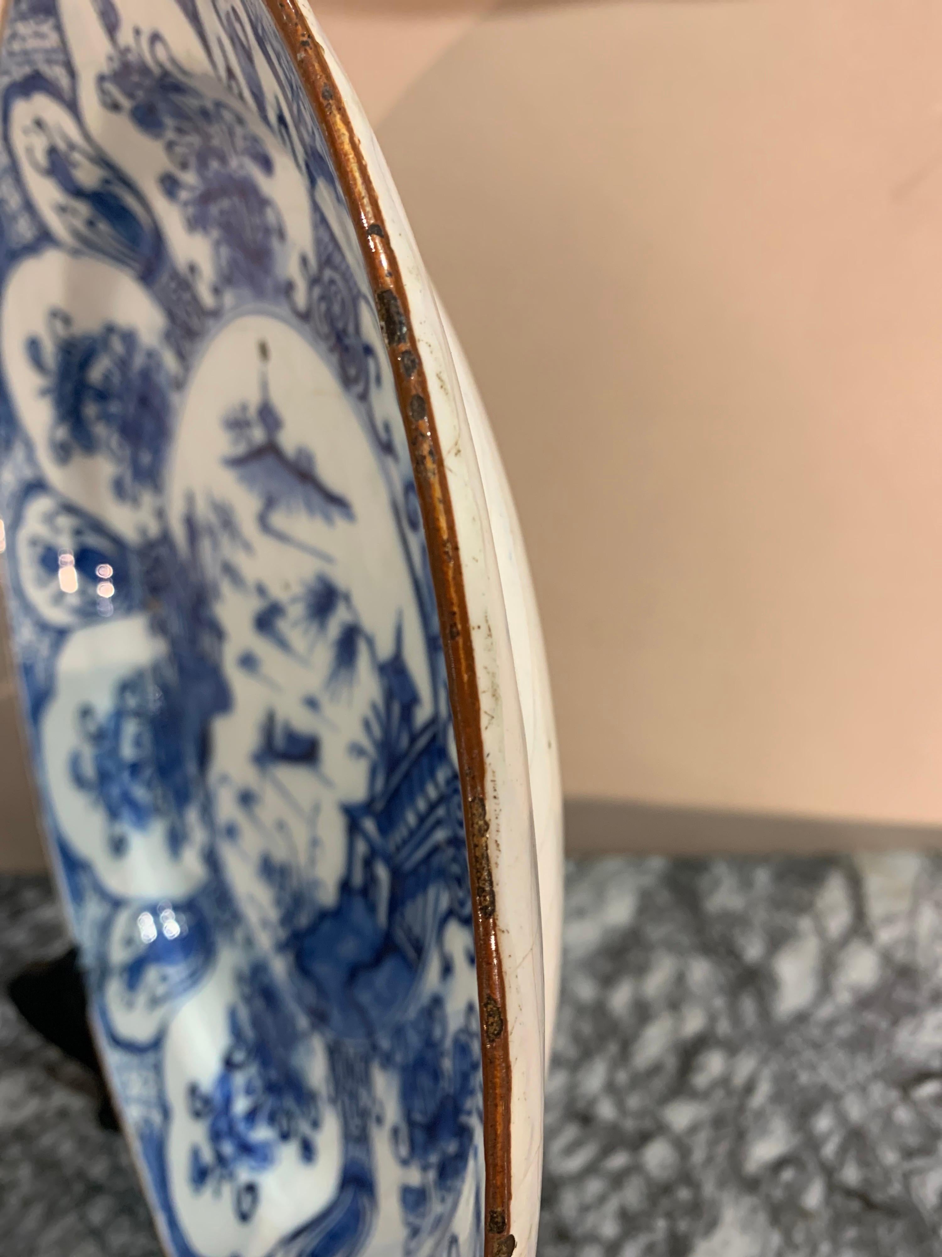18th Century Hand Painted Dutch Delft Chinoiserie Pattern Platter For Sale 3