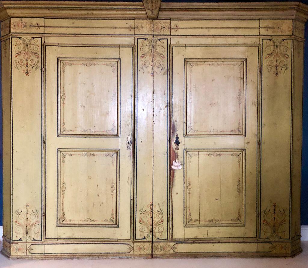 Brought from a Paris Bakery by a US diplomat to Massachusetts, circa 1980.
An exceptional, large heavy, two-piece bakers cabinet with period paint decoration, circa 1790.
Beautifully intact, apparently spent its entire history in Paris.
All thick