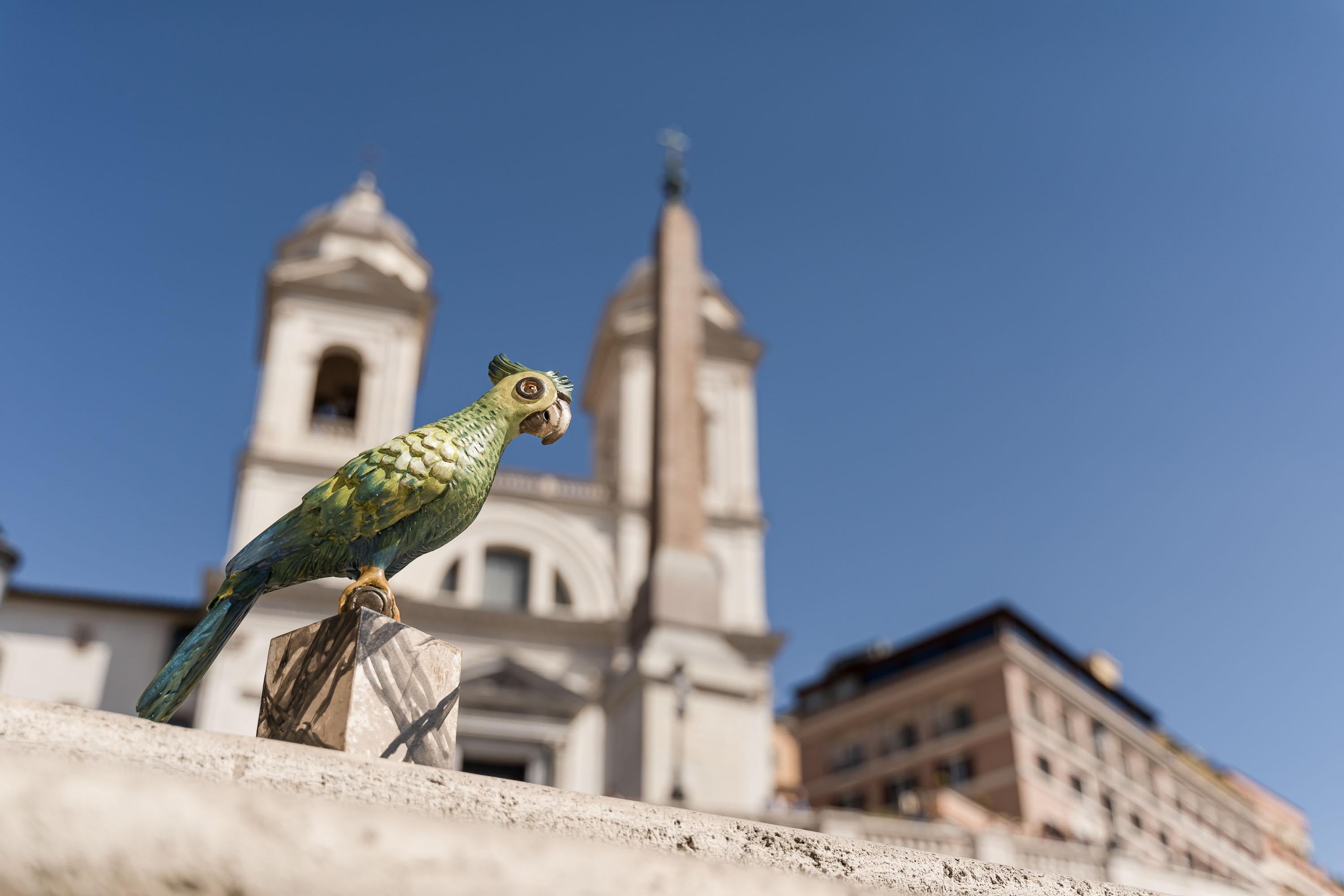 Handbemalter Papagei aus dem 18. Jahrhundert im venezianischen Stil (21. Jahrhundert und zeitgenössisch) im Angebot