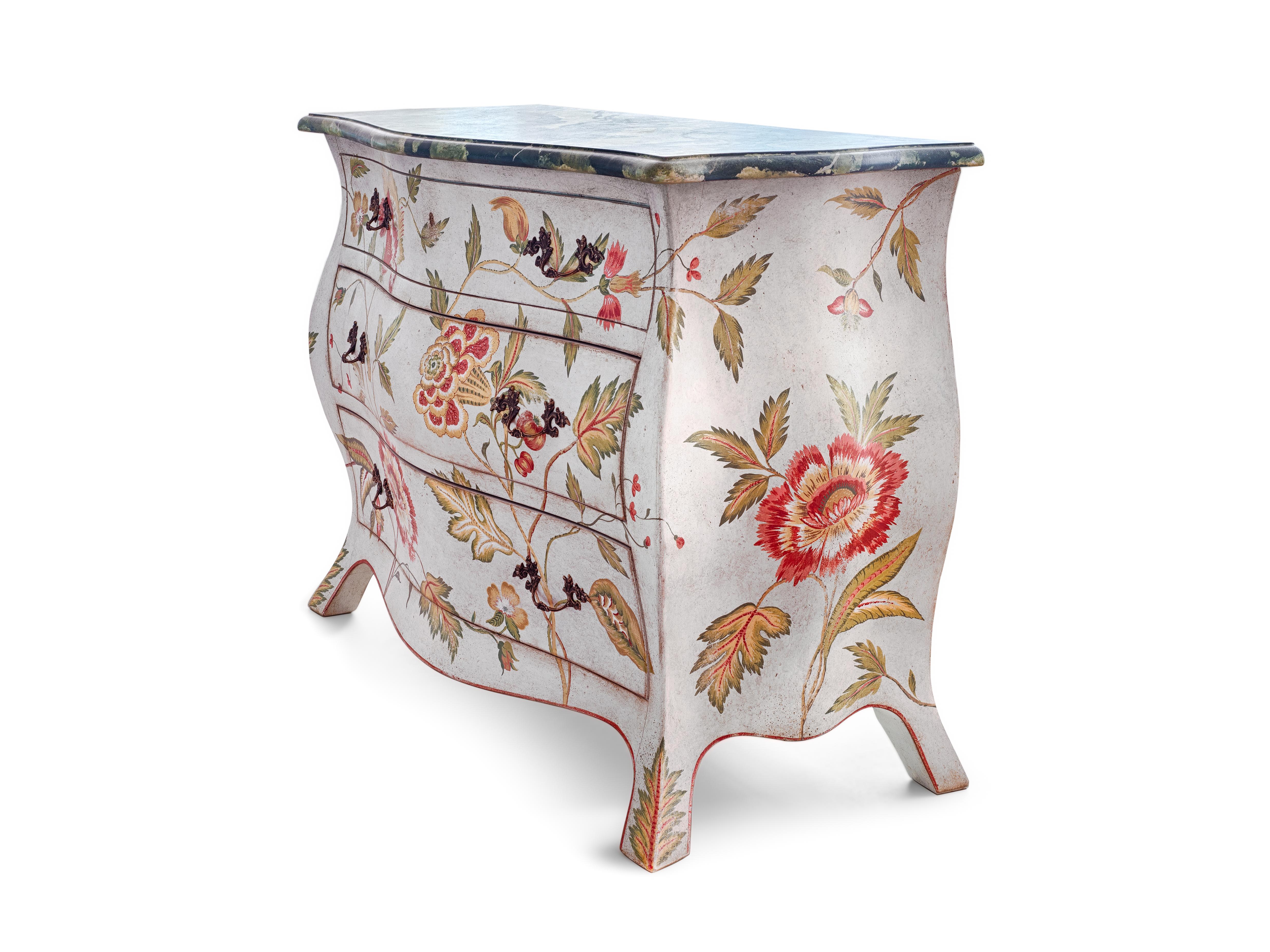 From our Hand-Painted Furniture Collection, we are pleased to introduce you to our Asolo chest with Jacobean inspired decors and green marble effect top. 
Each piece from our Collections is entirely hand-painted on every side of the Furniture by
