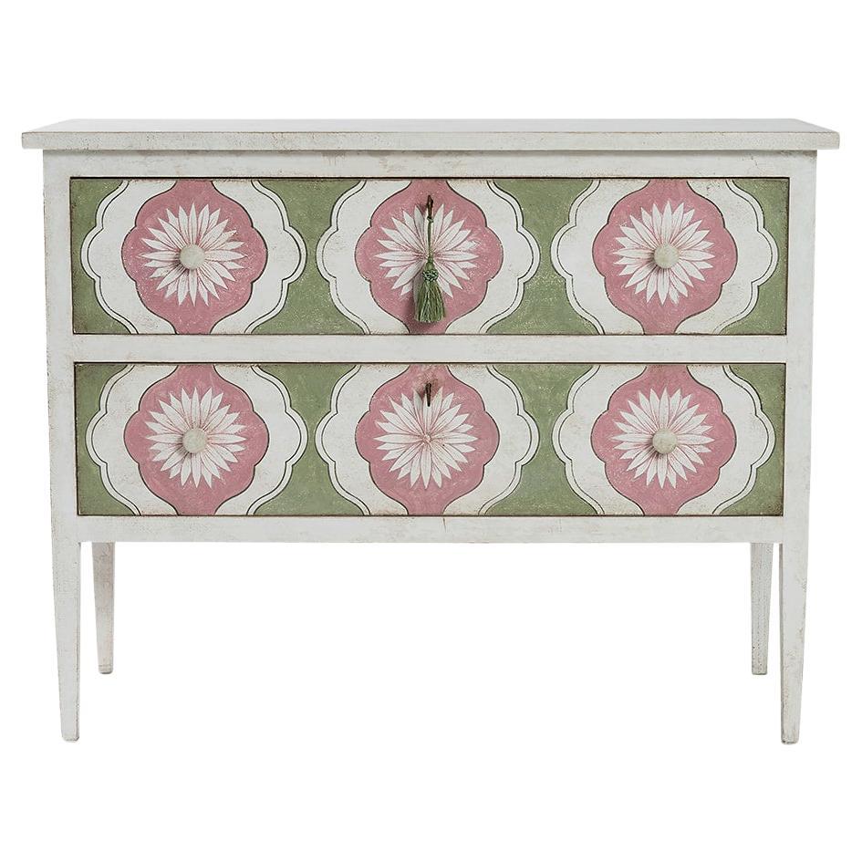 Commode à tiroirs du XVIIIe siècle, peinte à la main, de style vénitien et de couleur verte Greene
Greene