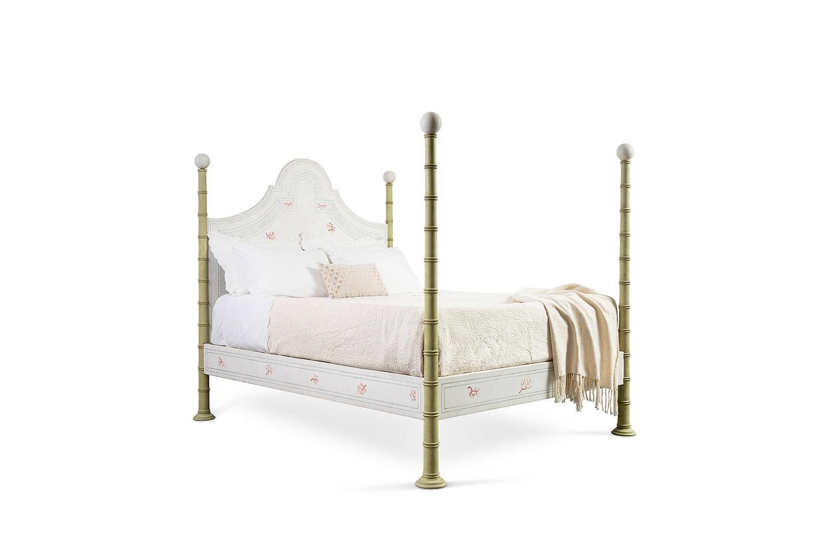 italien Lit Roma en bambou peint à la main de style vénitien du XVIIIe siècle, vert clair et blanc en vente