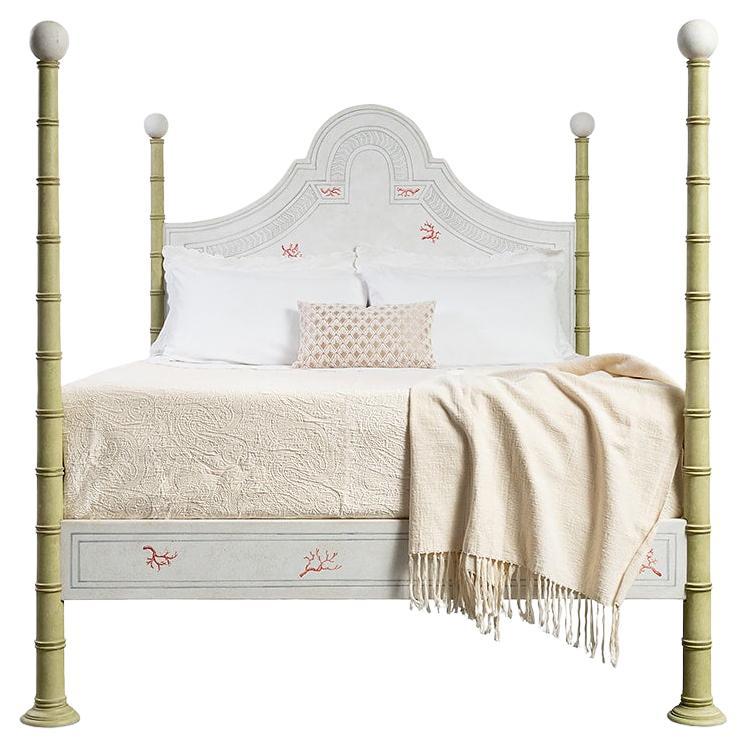 Lit Roma en bambou peint à la main de style vénitien du XVIIIe siècle, vert clair et blanc